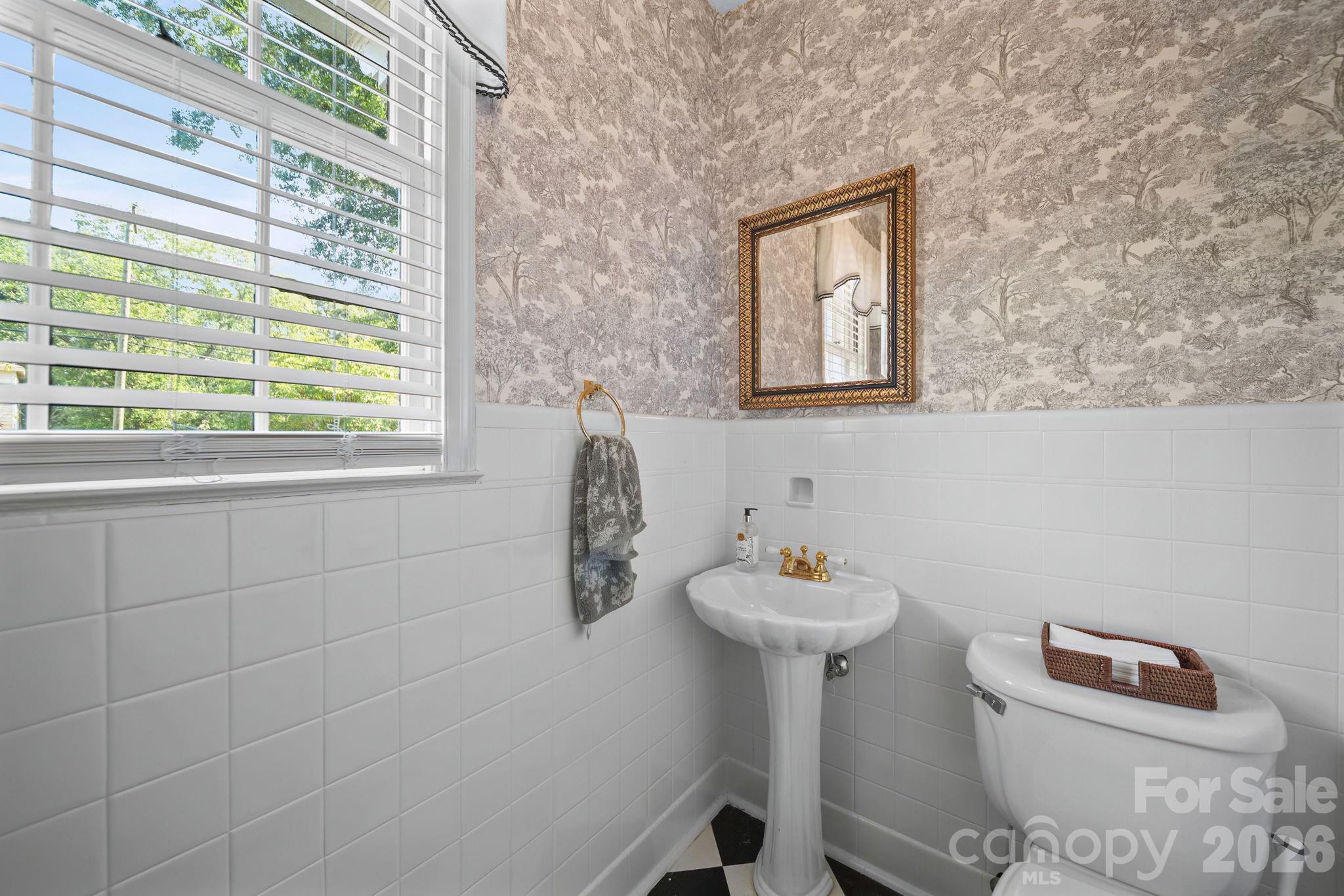 721 Carolina Avenue — Gastonia