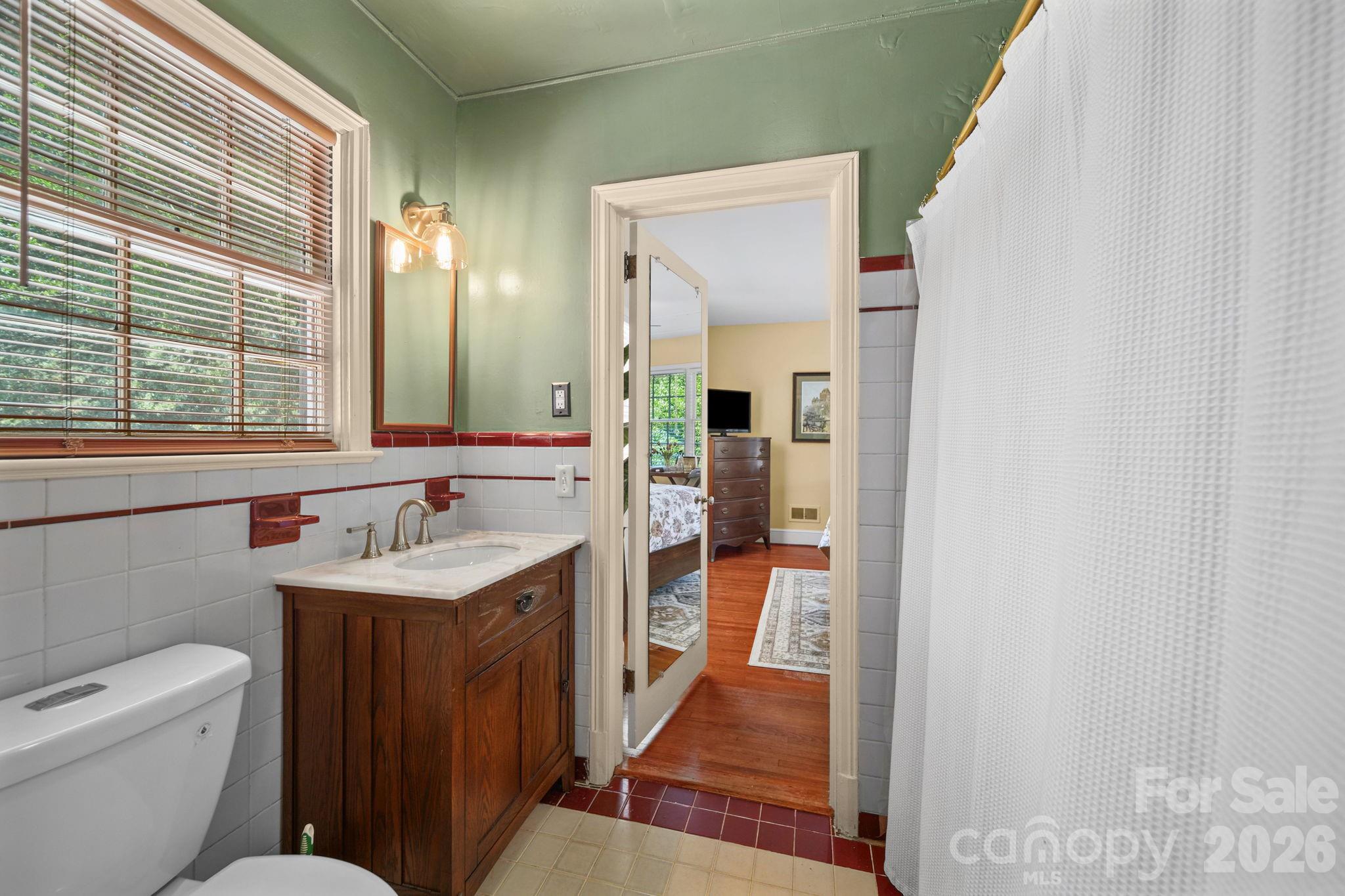 721 Carolina Avenue — Gastonia