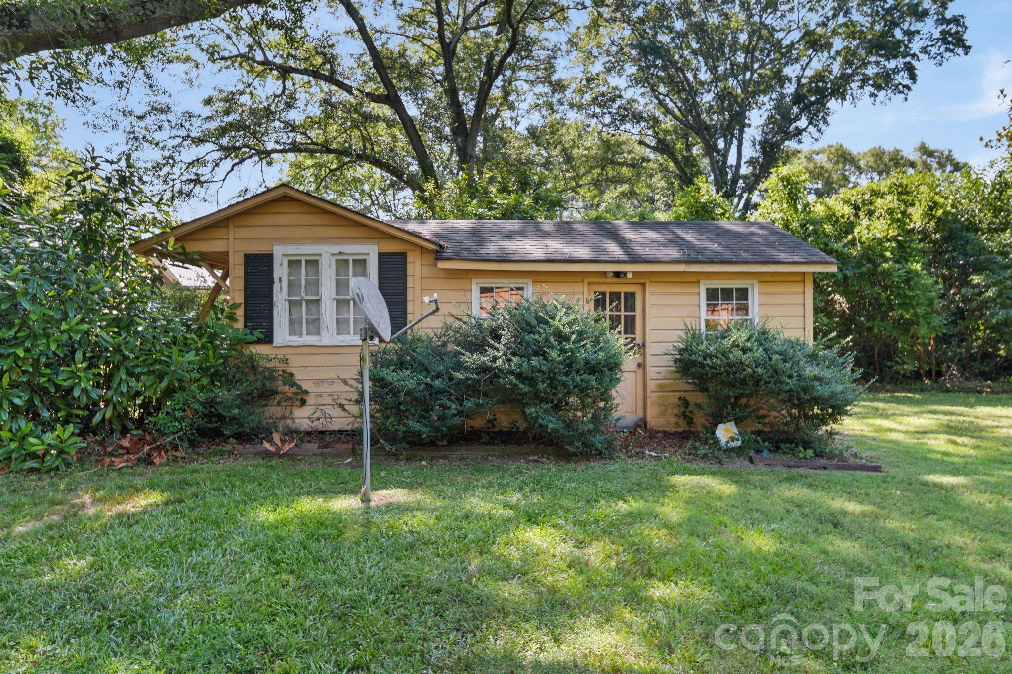 721 Carolina Avenue — Gastonia