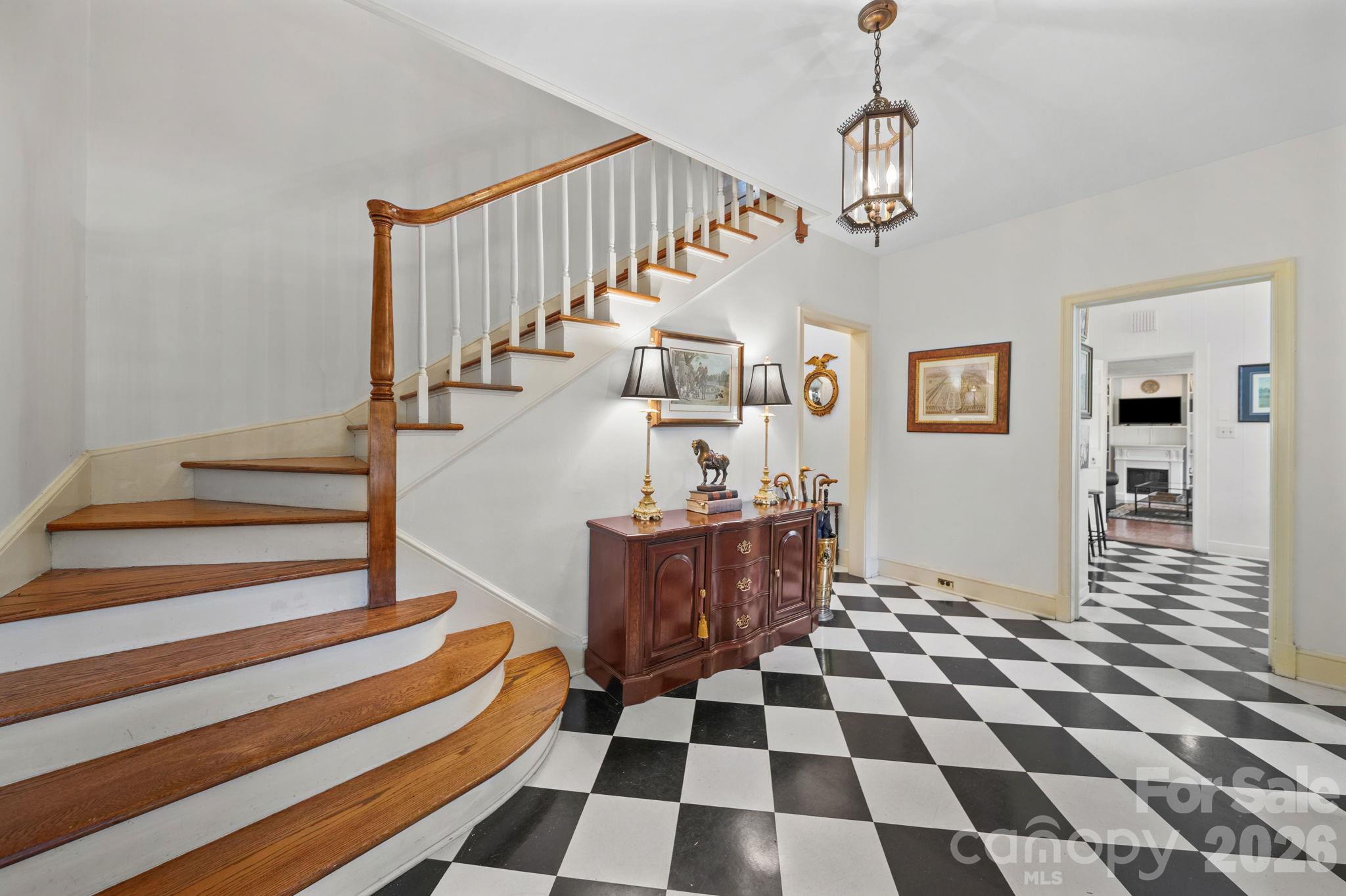 721 Carolina Avenue — Gastonia