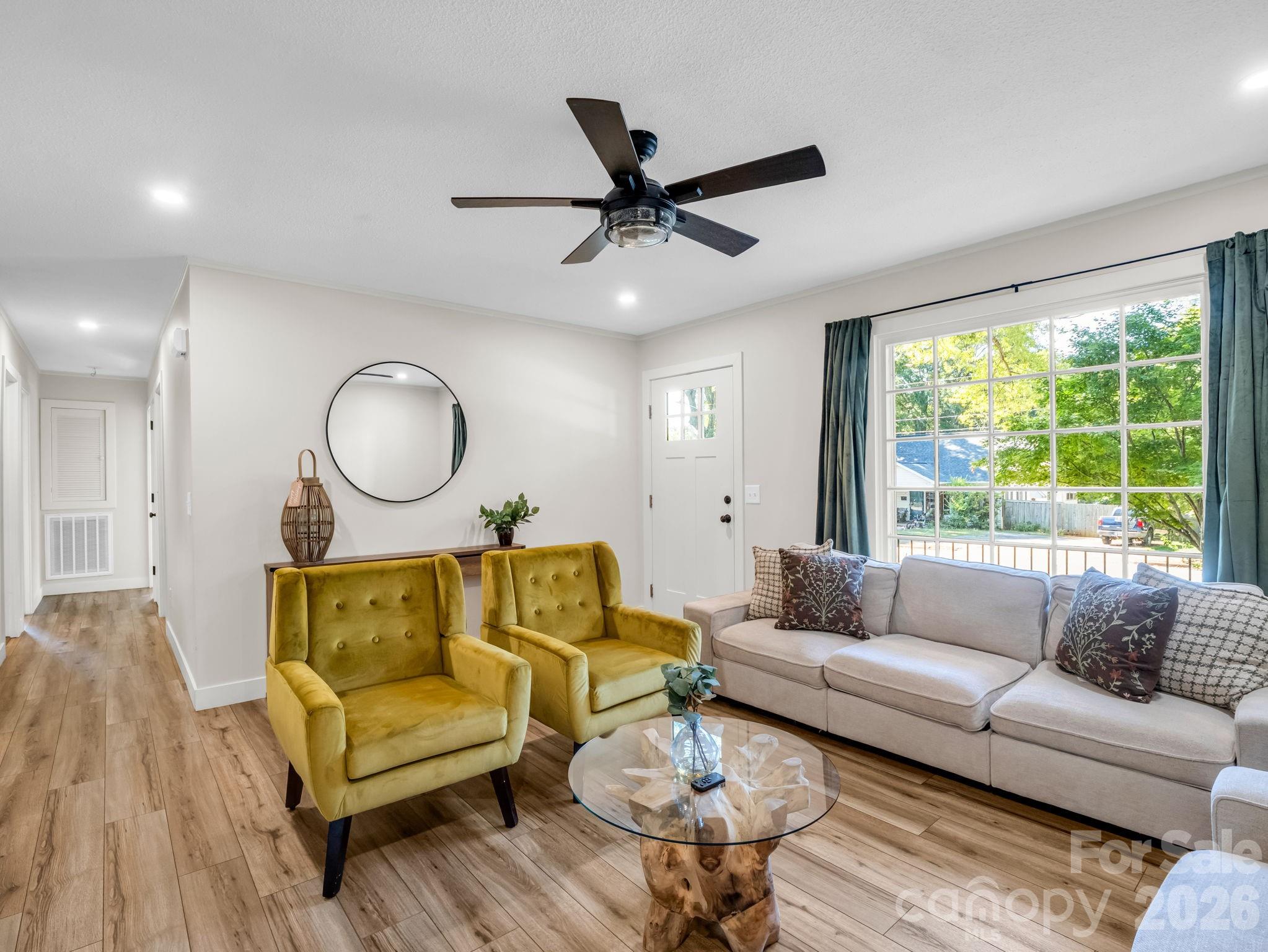 319 Arlington Street — Forest City