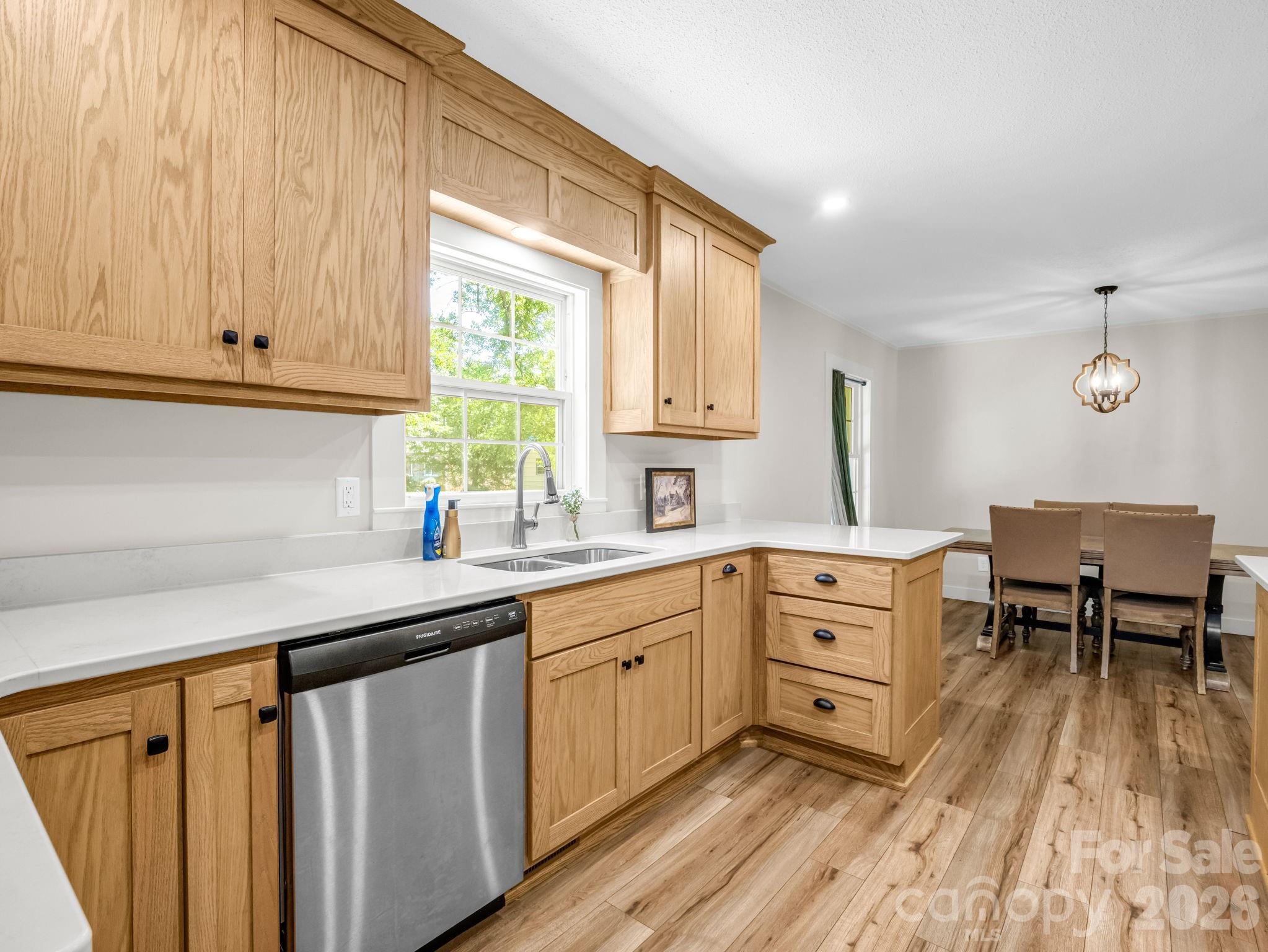 319 Arlington Street — Forest City