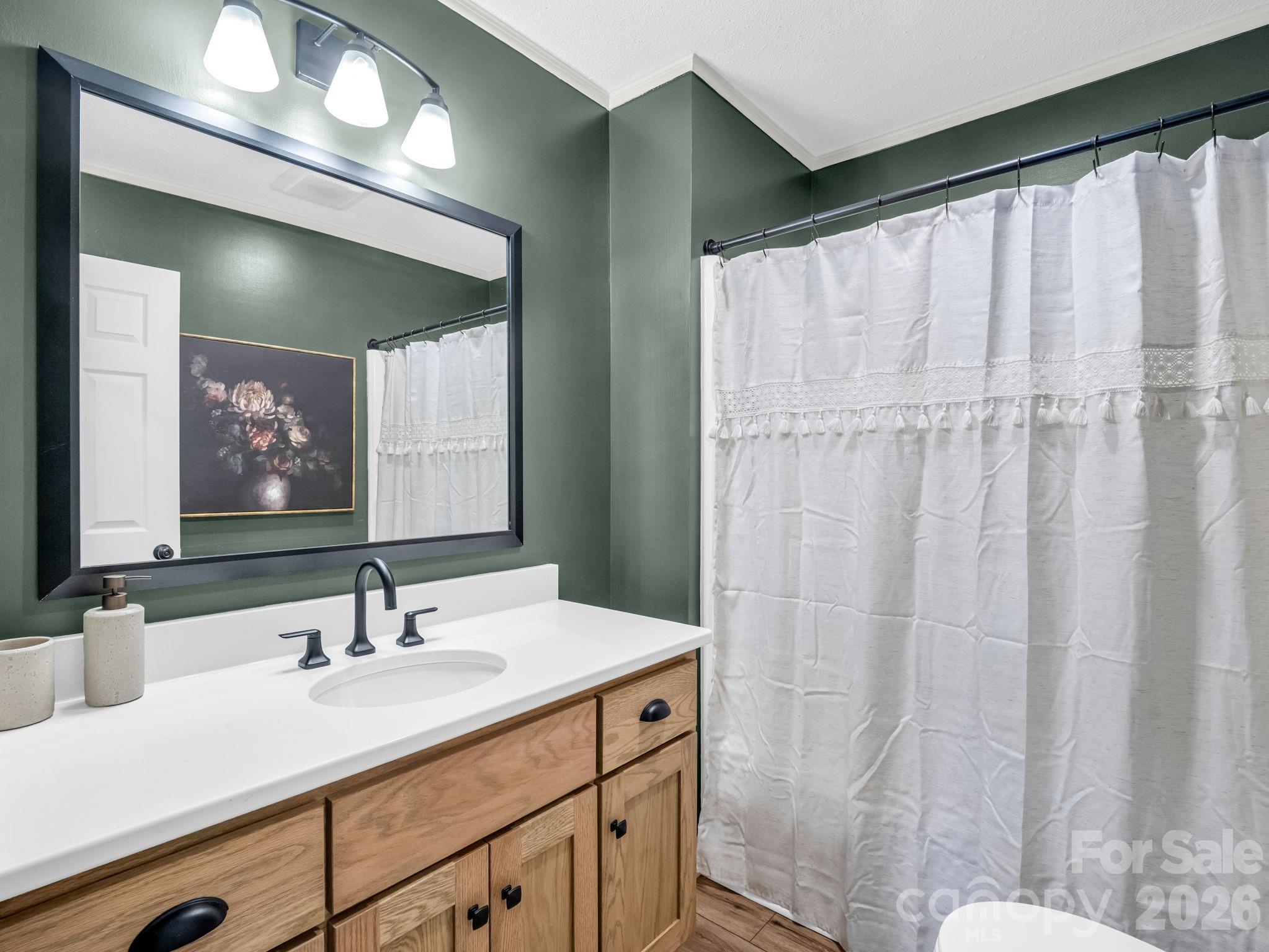319 Arlington Street — Forest City