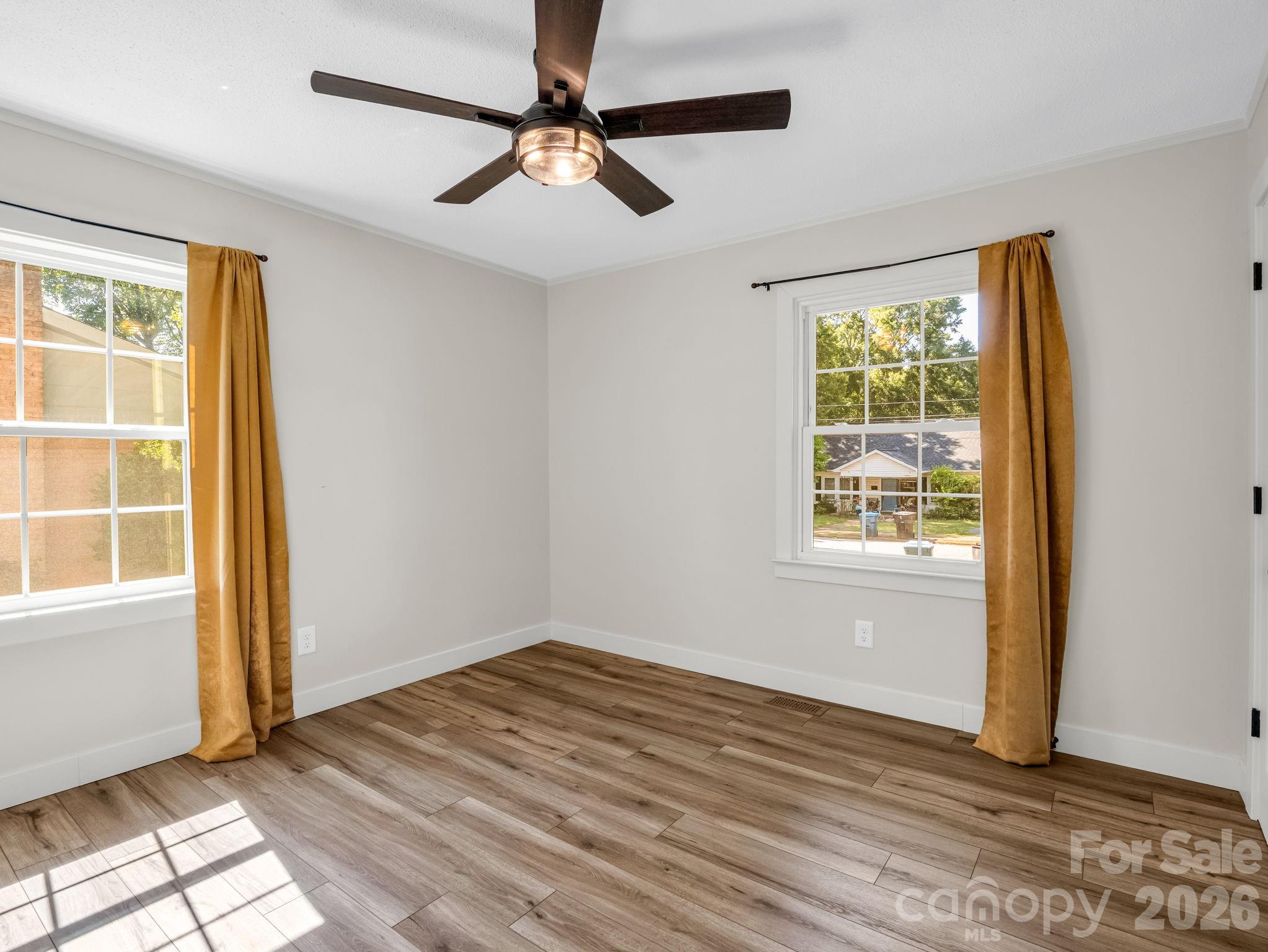 319 Arlington Street — Forest City