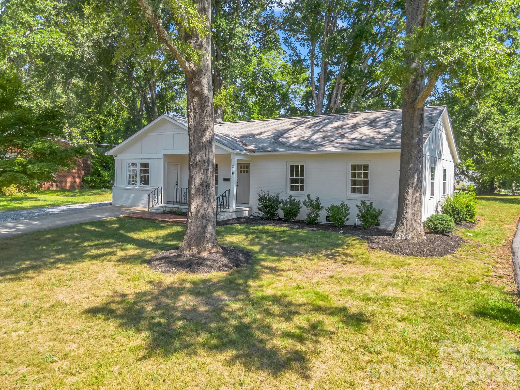 319 Arlington Street — Forest City