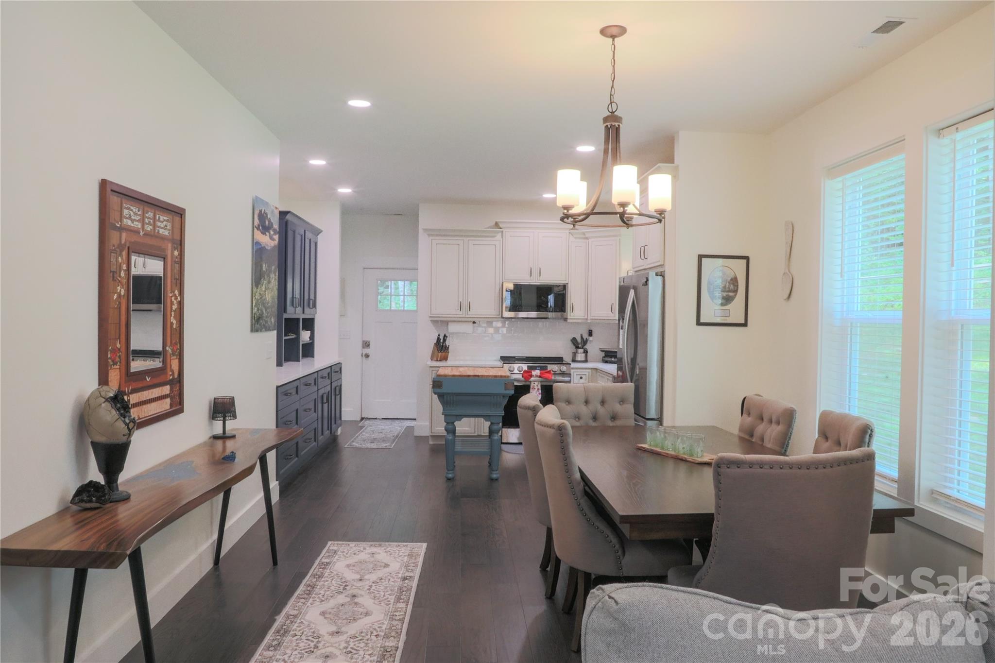 611 Twinbrook Lane — Maggie Valley