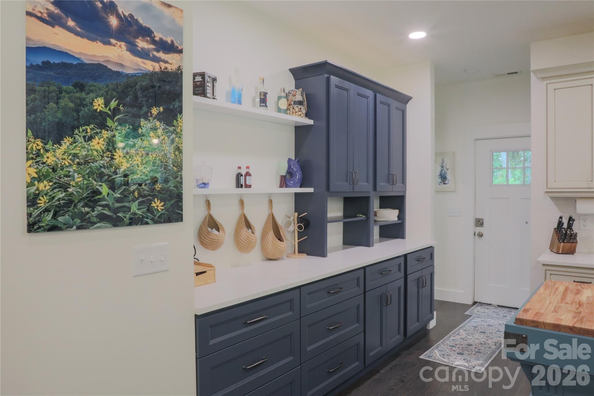 611 Twinbrook Lane — Maggie Valley