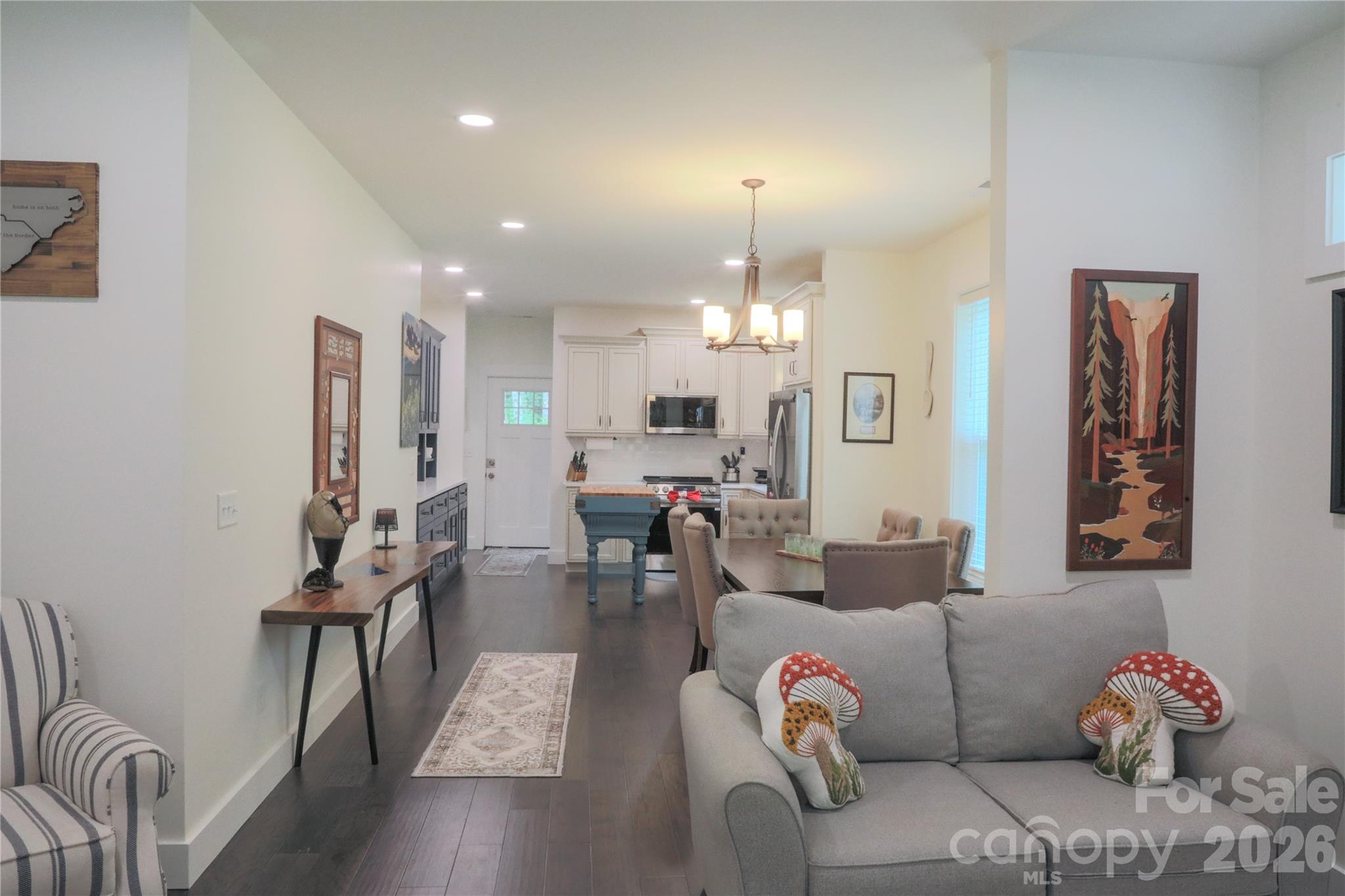 611 Twinbrook Lane — Maggie Valley