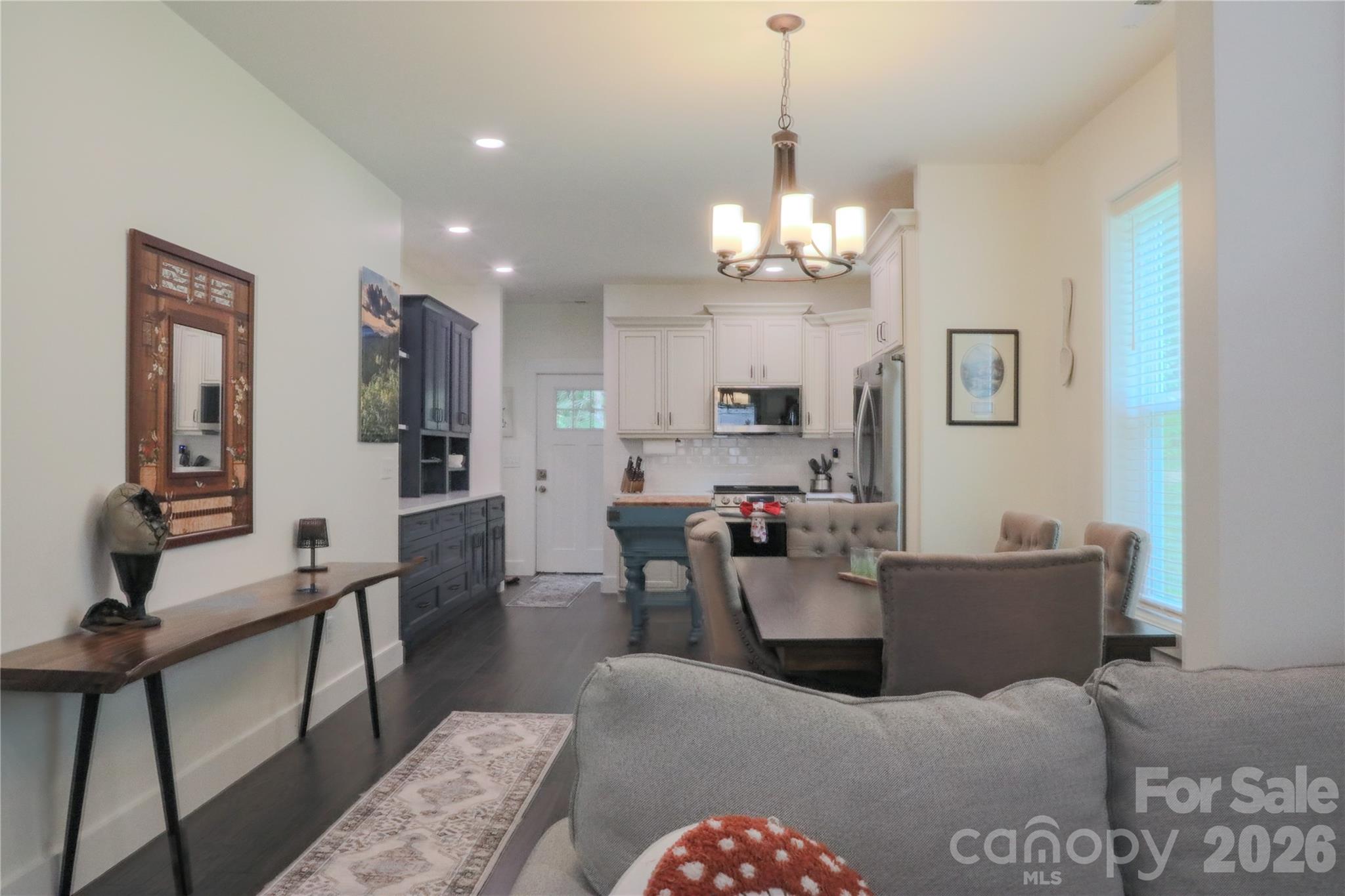 611 Twinbrook Lane — Maggie Valley
