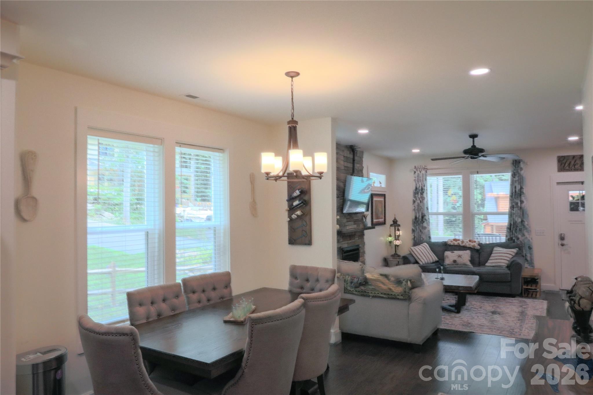 611 Twinbrook Lane — Maggie Valley