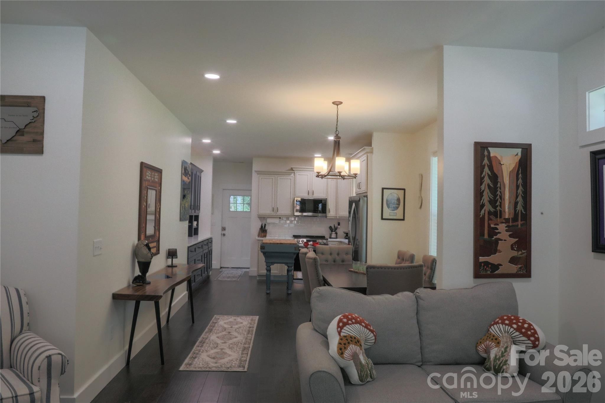 611 Twinbrook Lane — Maggie Valley