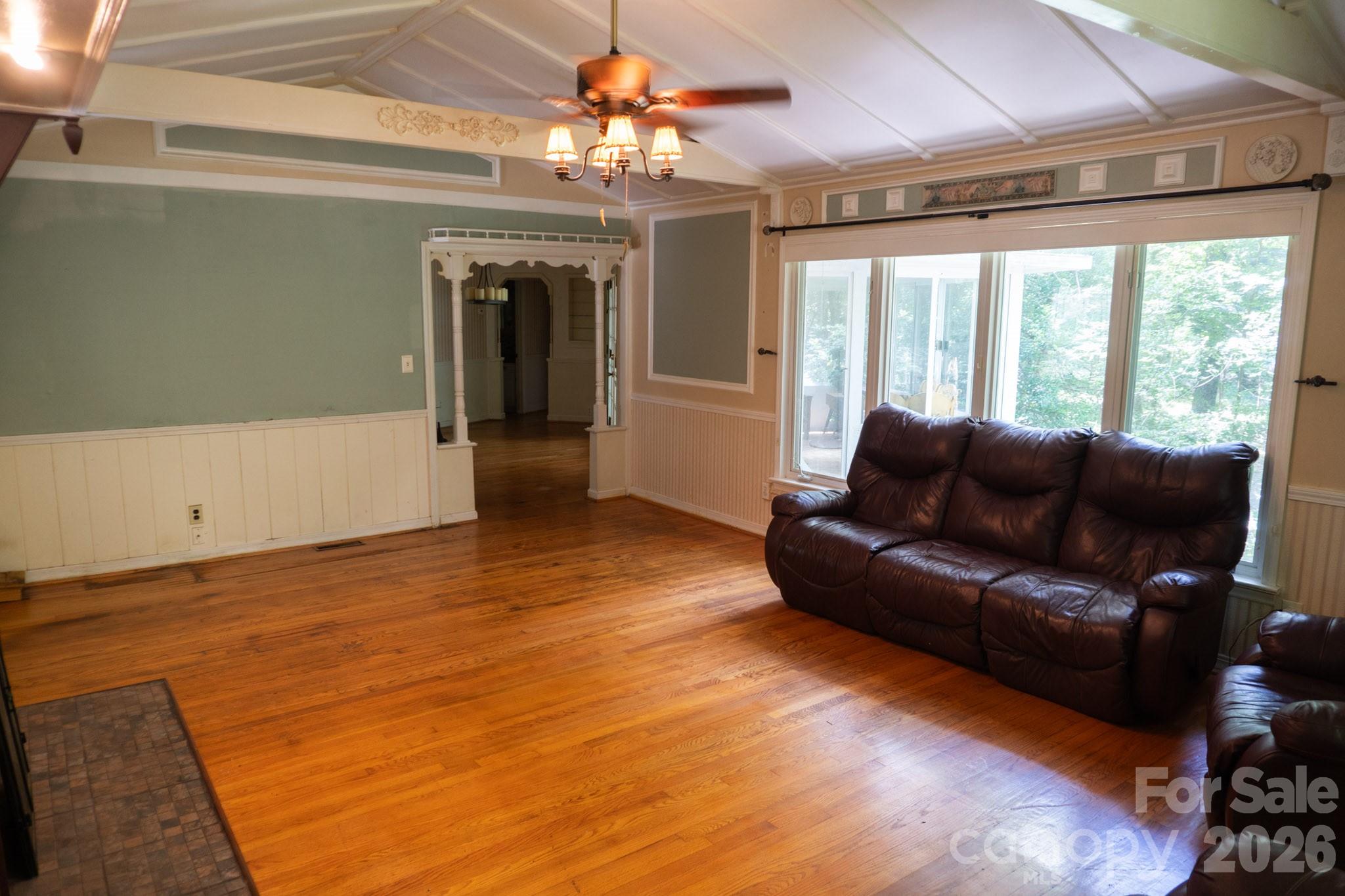 104 Ash Drive — Maggie Valley