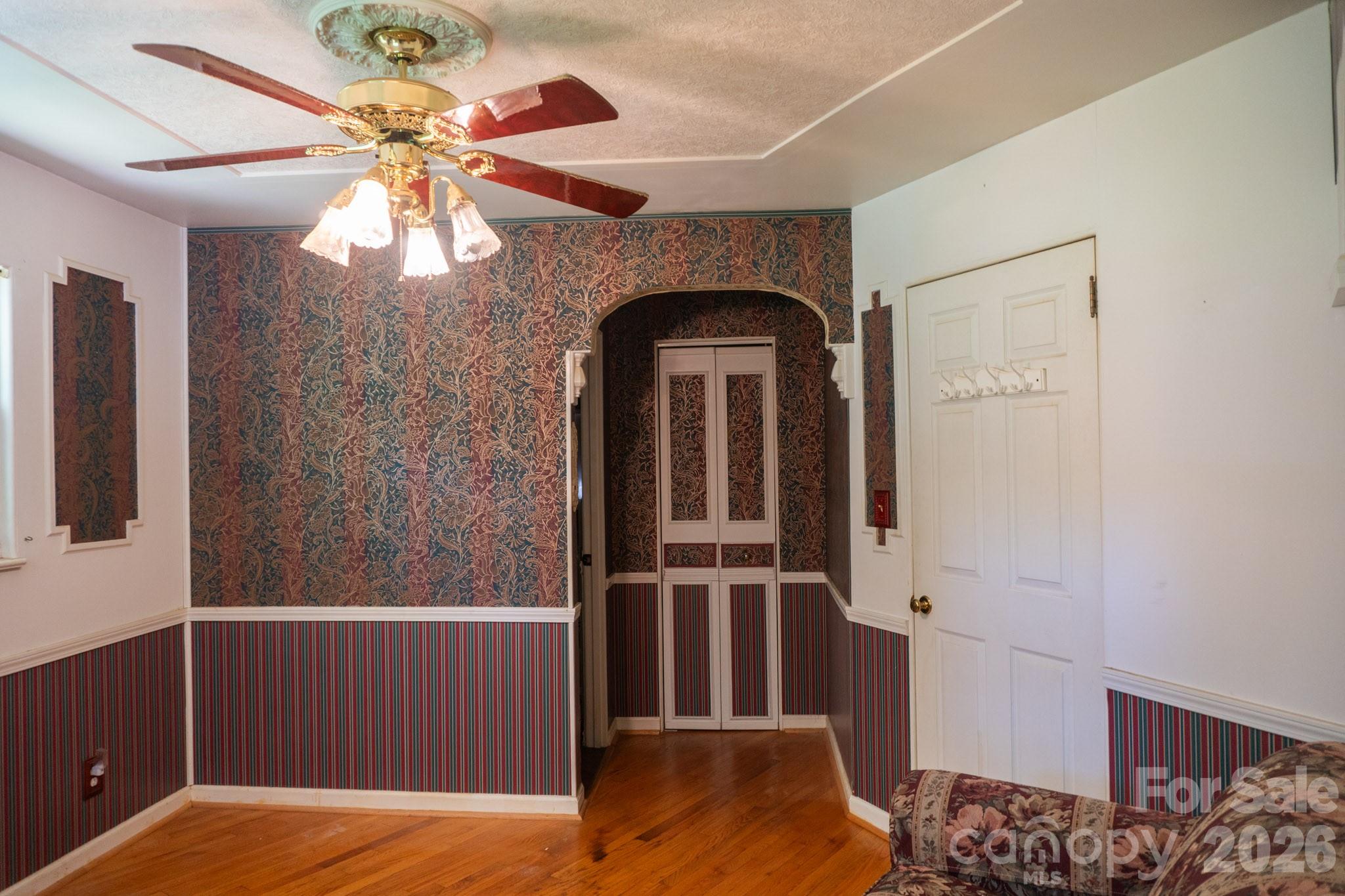 104 Ash Drive — Maggie Valley