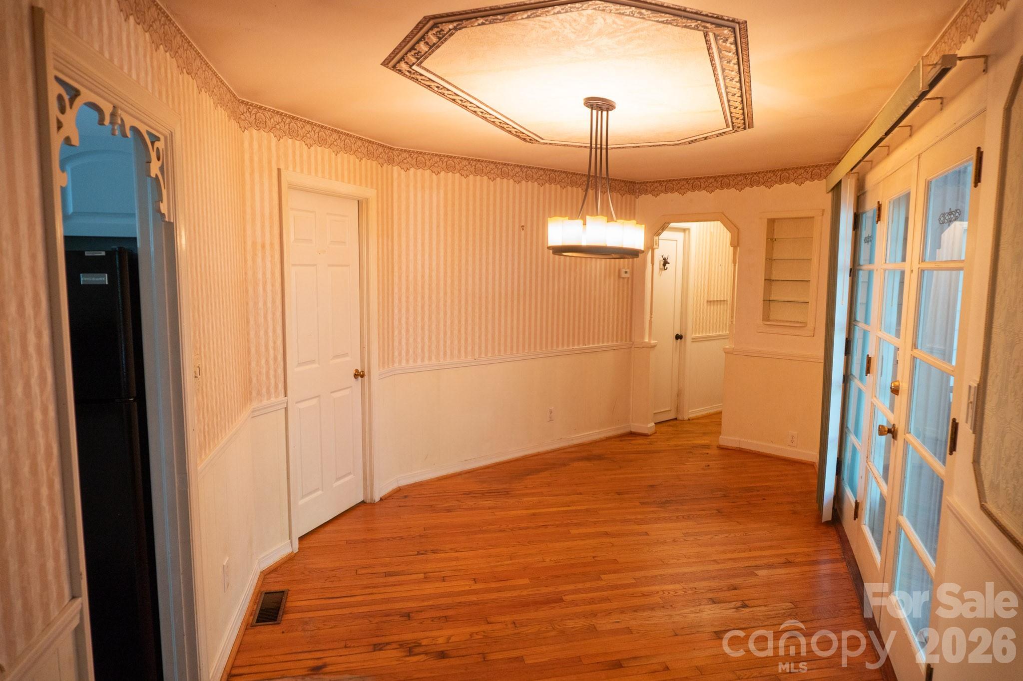 104 Ash Drive — Maggie Valley
