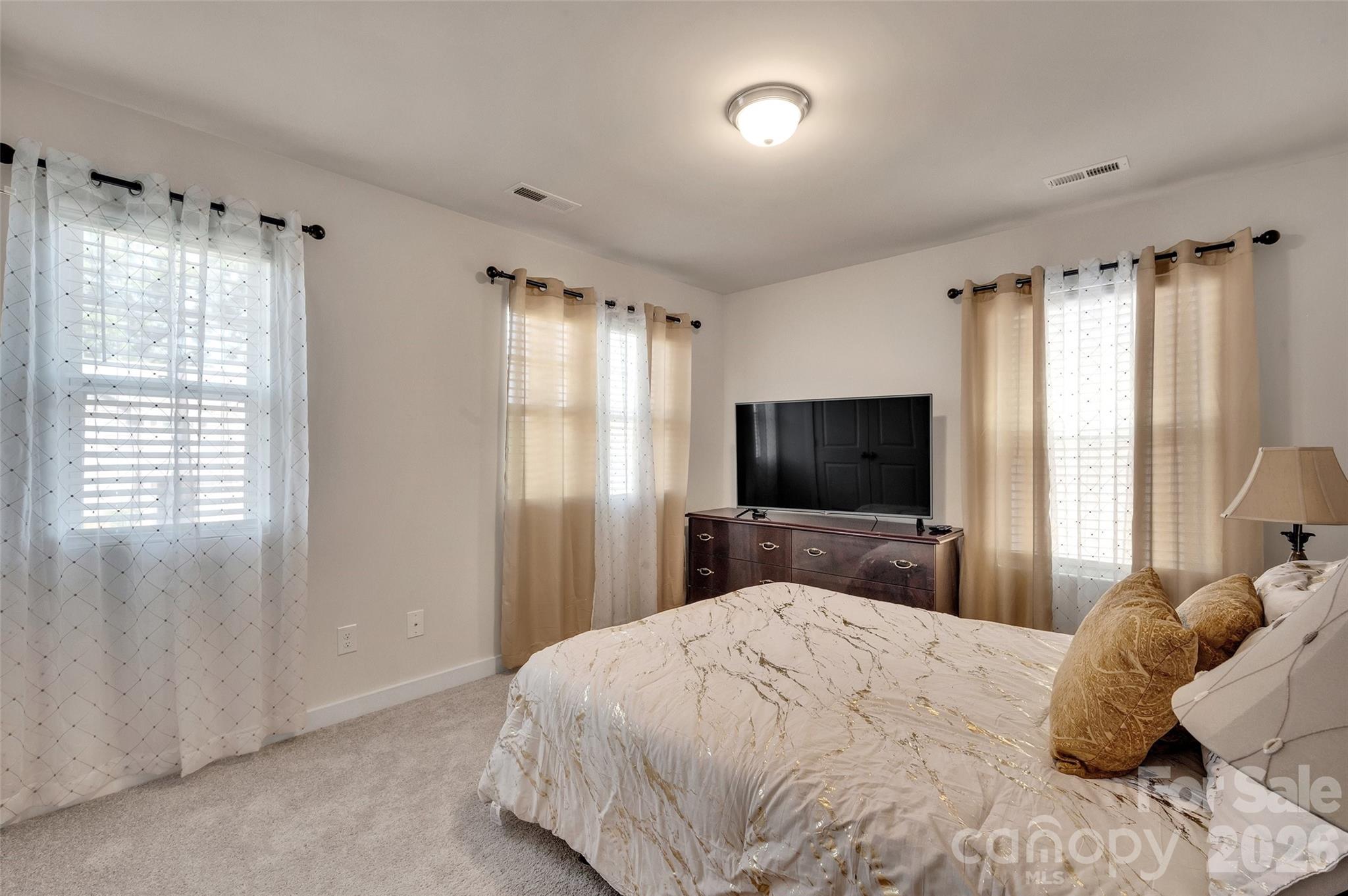 4526 Carnation Court — Charlotte