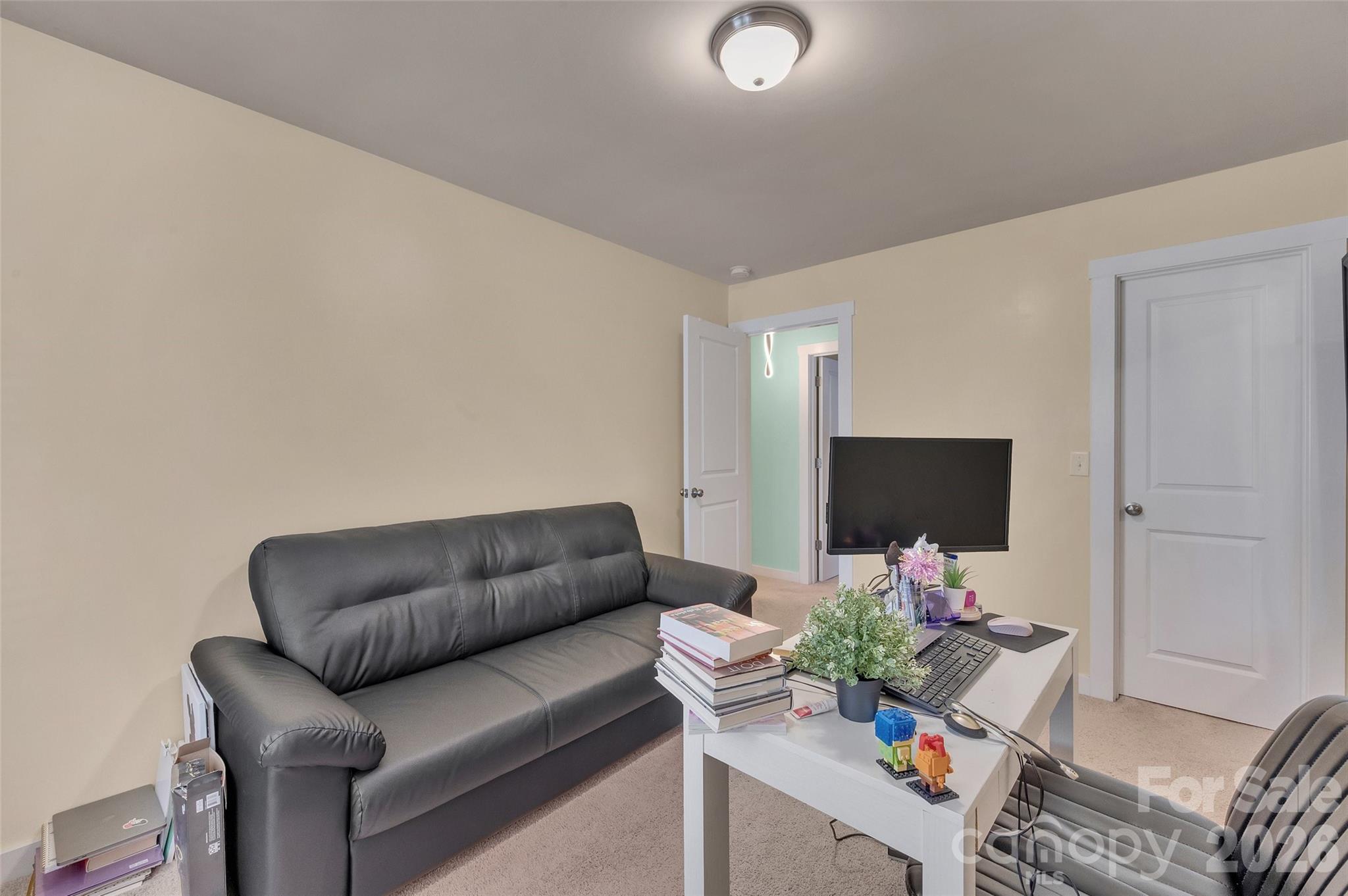 4526 Carnation Court — Charlotte