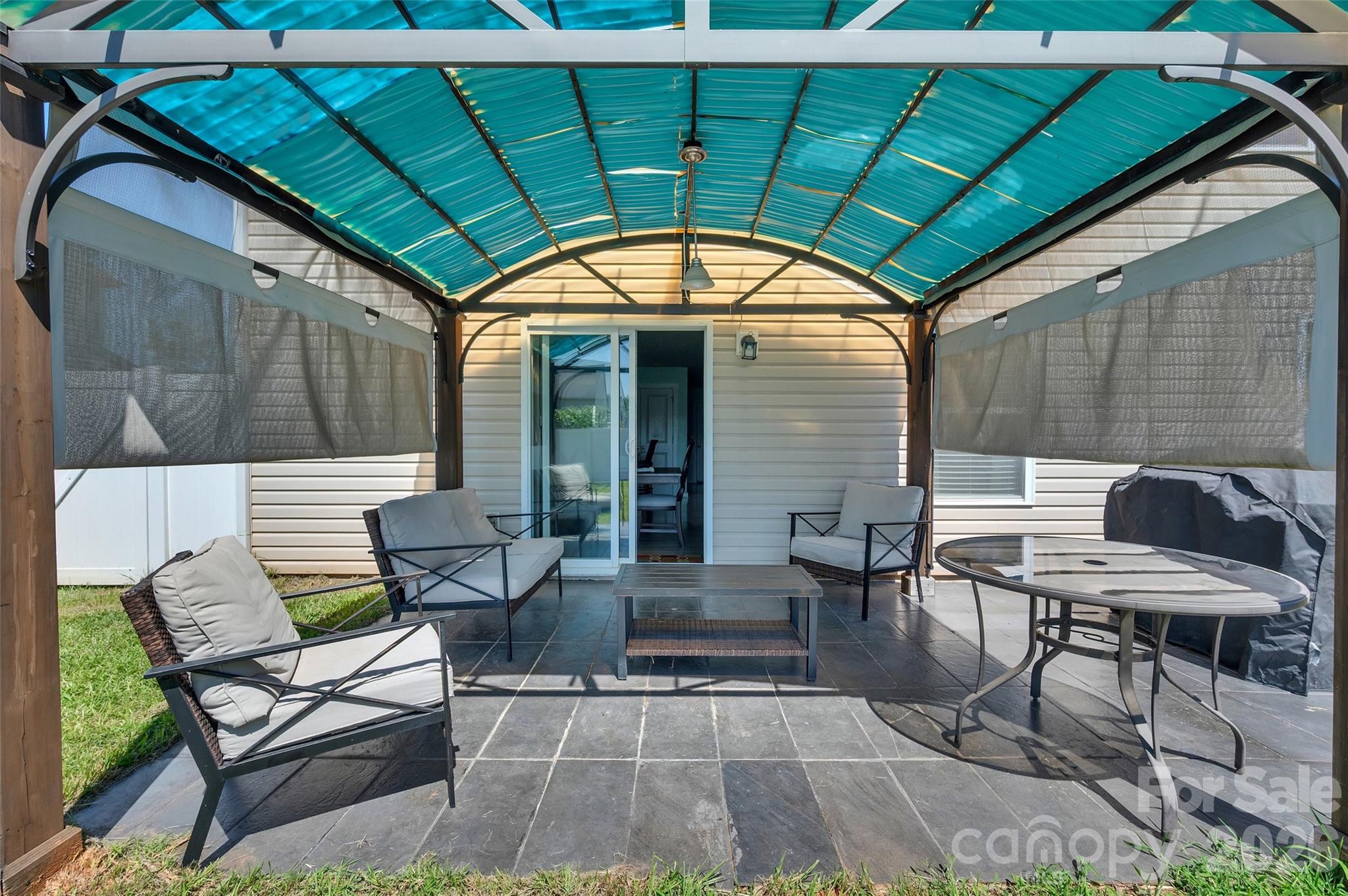 4526 Carnation Court — Charlotte