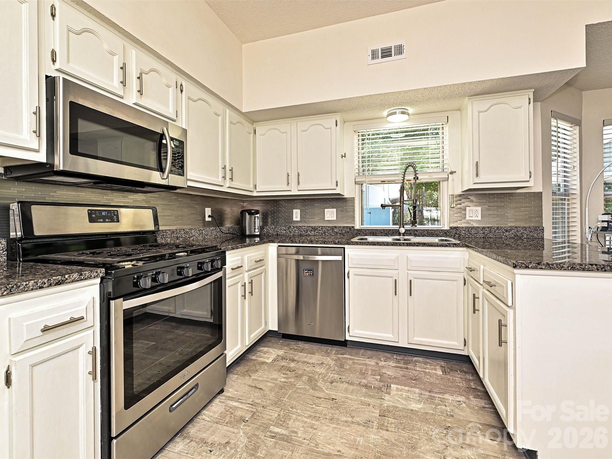 13518 Krislyn Woods Place — Charlotte