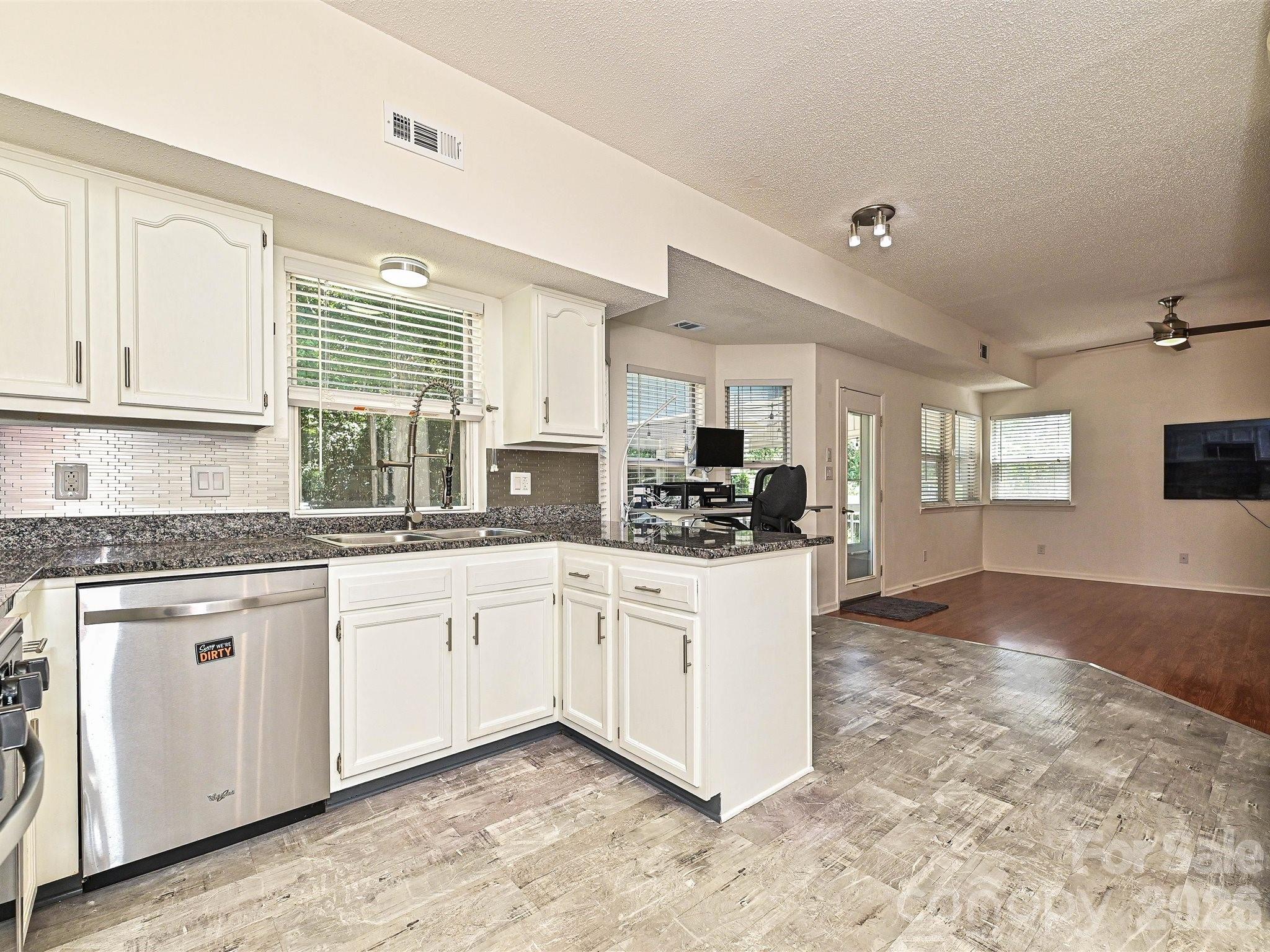 13518 Krislyn Woods Place — Charlotte