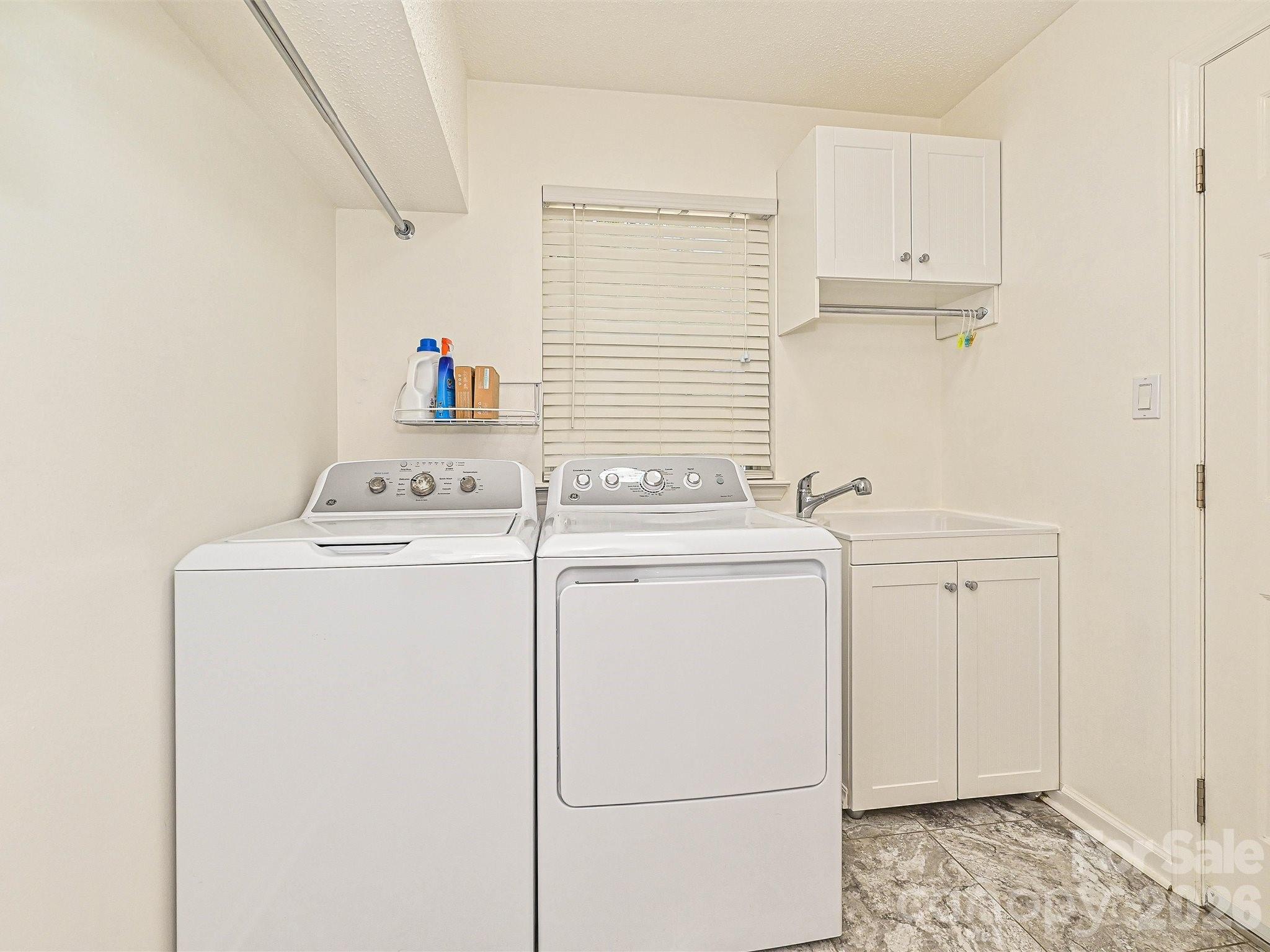 13518 Krislyn Woods Place — Charlotte