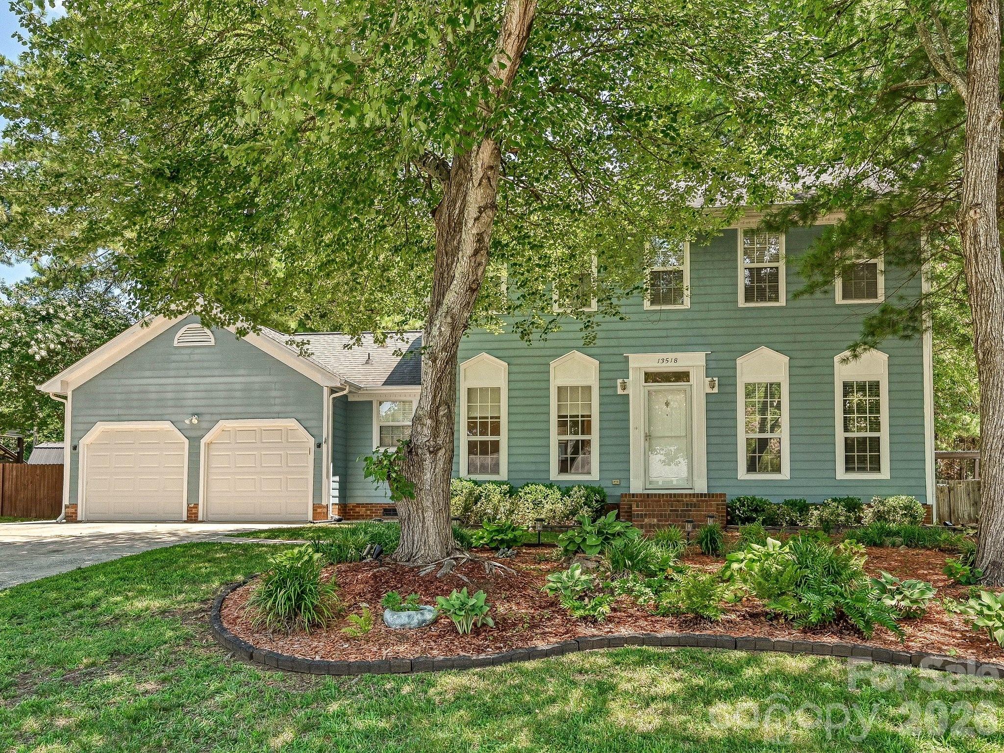 13518 Krislyn Woods Place — Charlotte