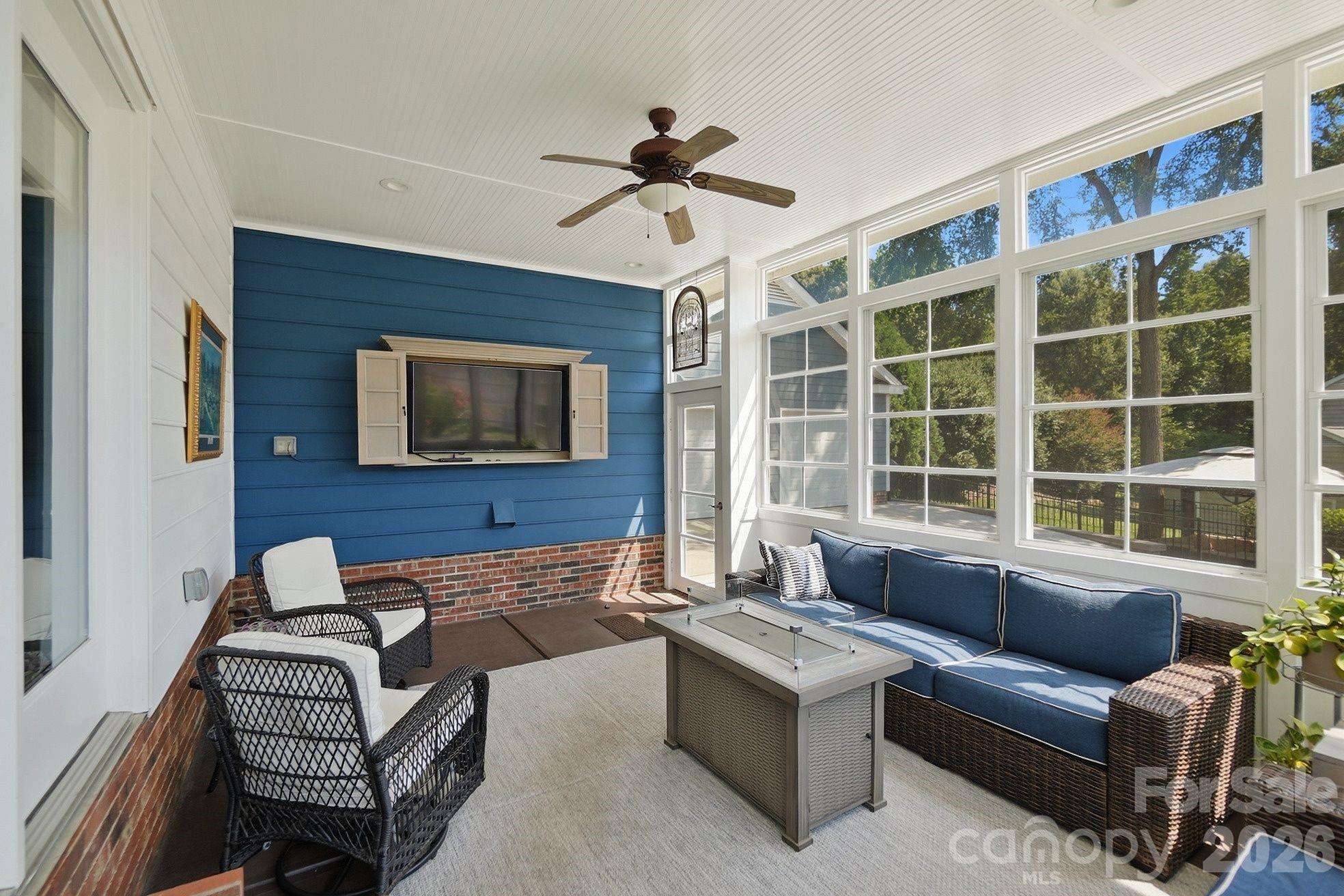 9200 Deer Spring Lane — Charlotte