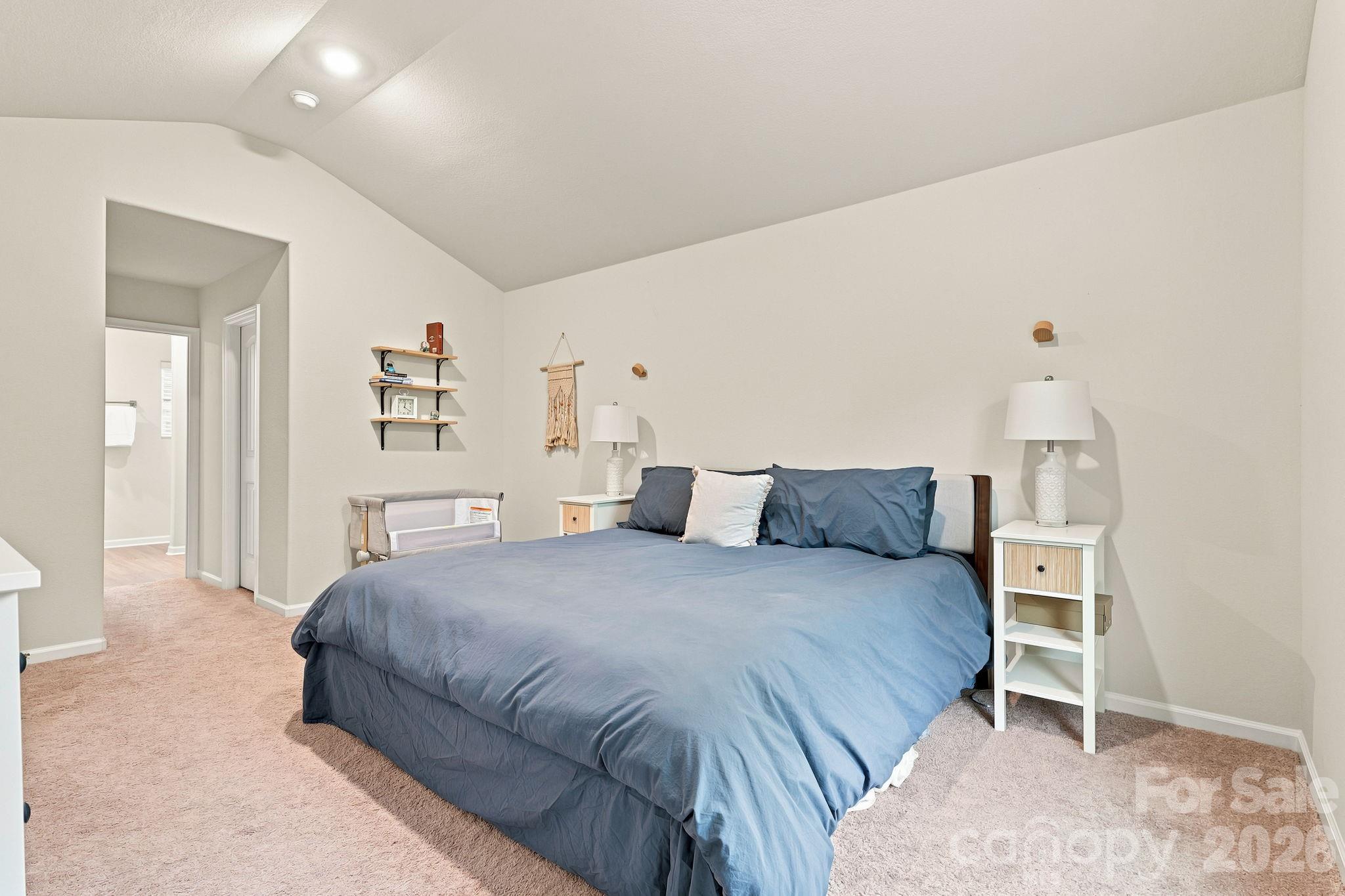 5135 Wolfridge Avenue — Charlotte