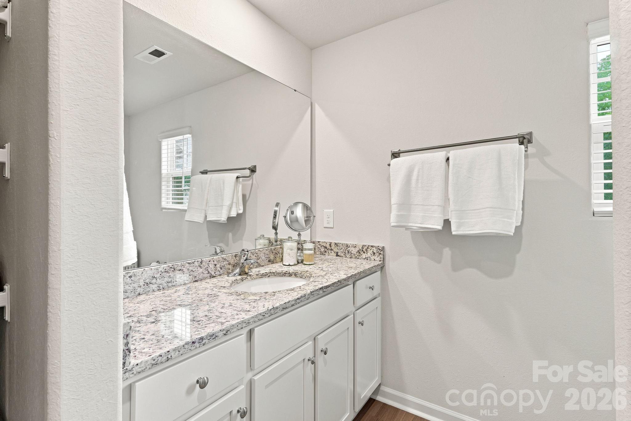 5135 Wolfridge Avenue — Charlotte