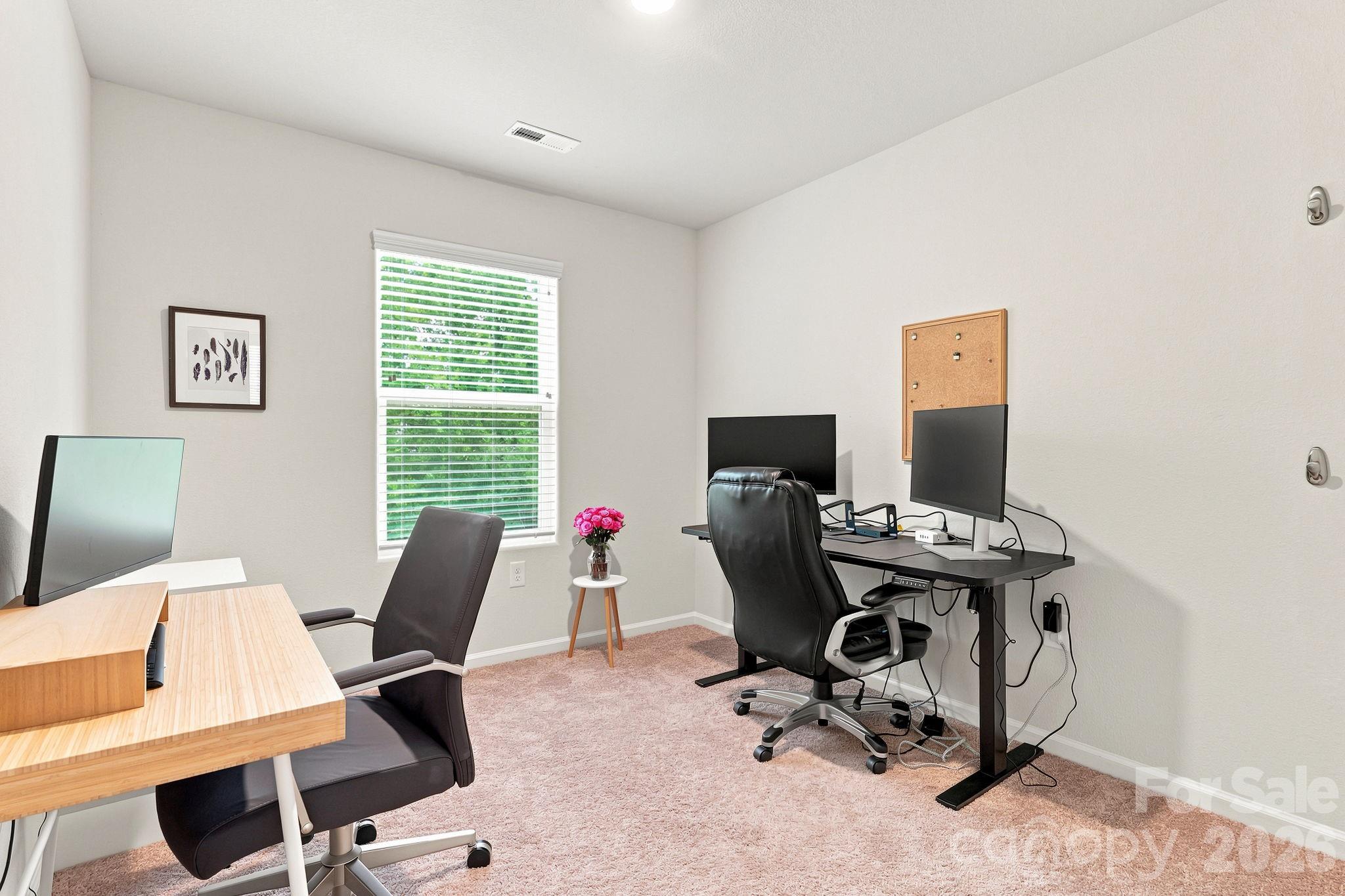 5135 Wolfridge Avenue — Charlotte