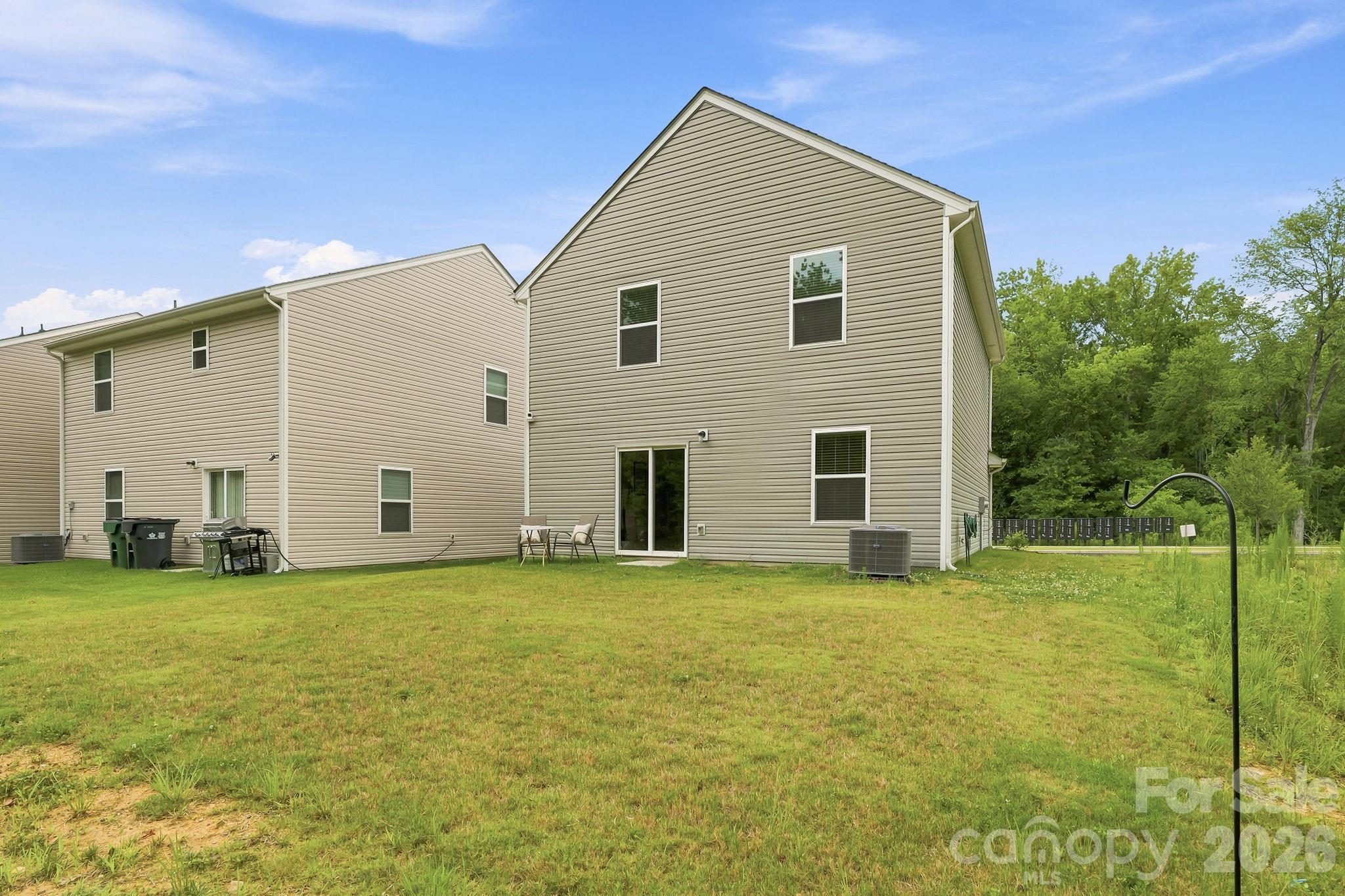 5135 Wolfridge Avenue — Charlotte