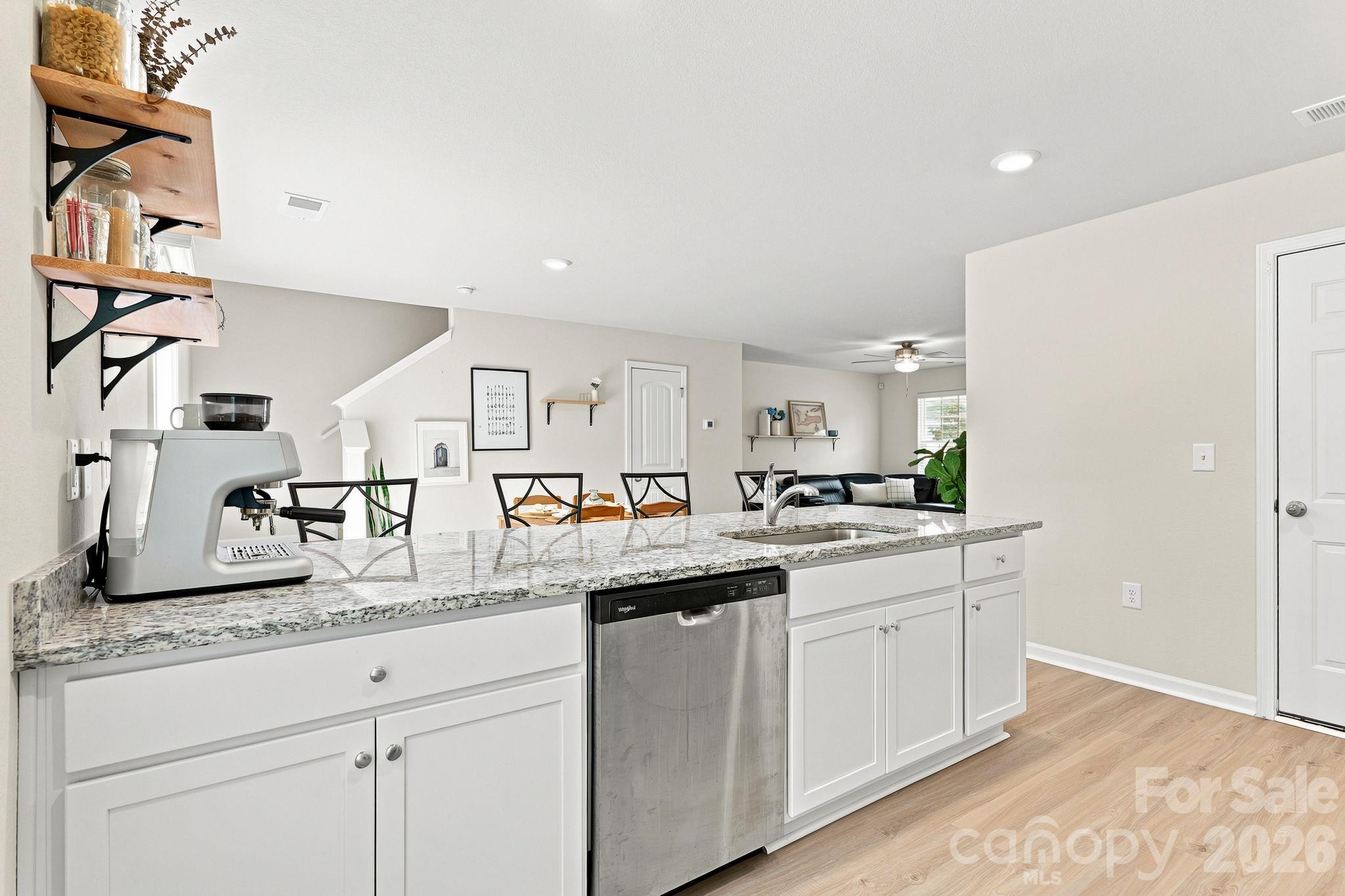 5135 Wolfridge Avenue — Charlotte