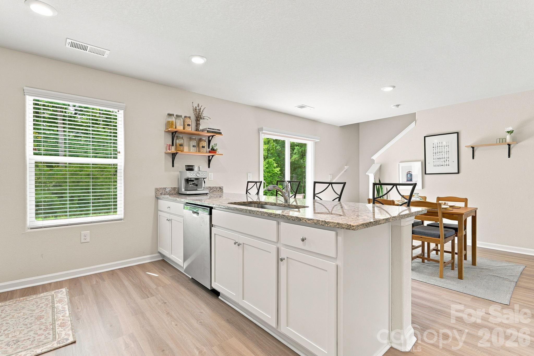 5135 Wolfridge Avenue — Charlotte