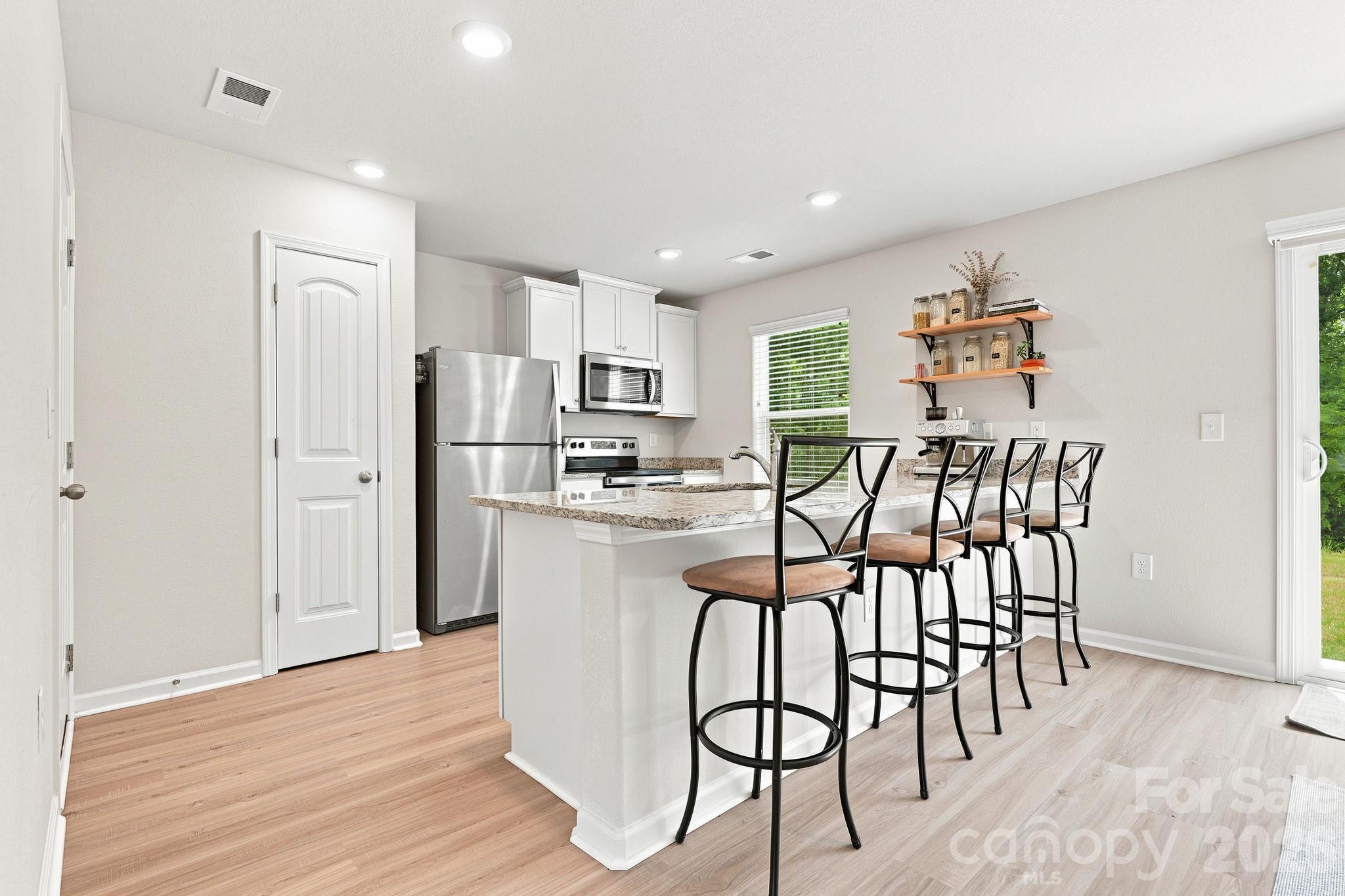 5135 Wolfridge Avenue — Charlotte