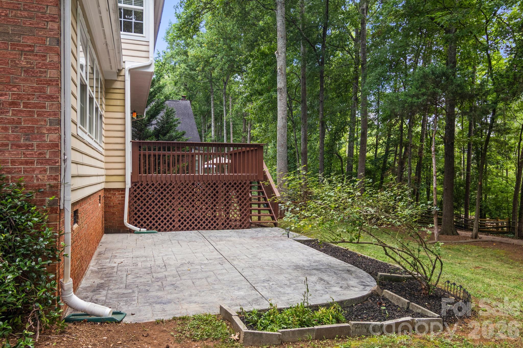 9008 Brentfield Road — Huntersville