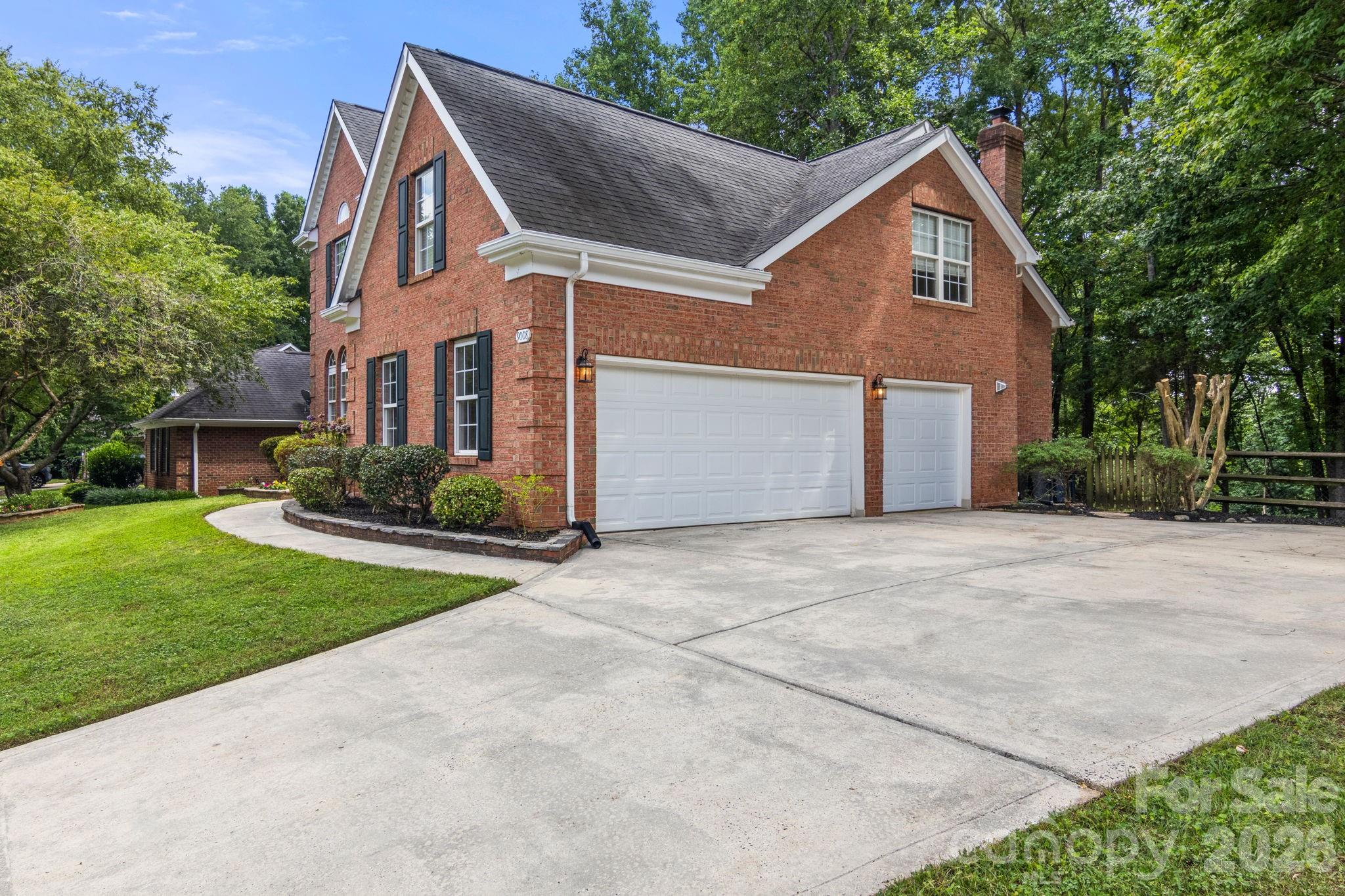 9008 Brentfield Road — Huntersville