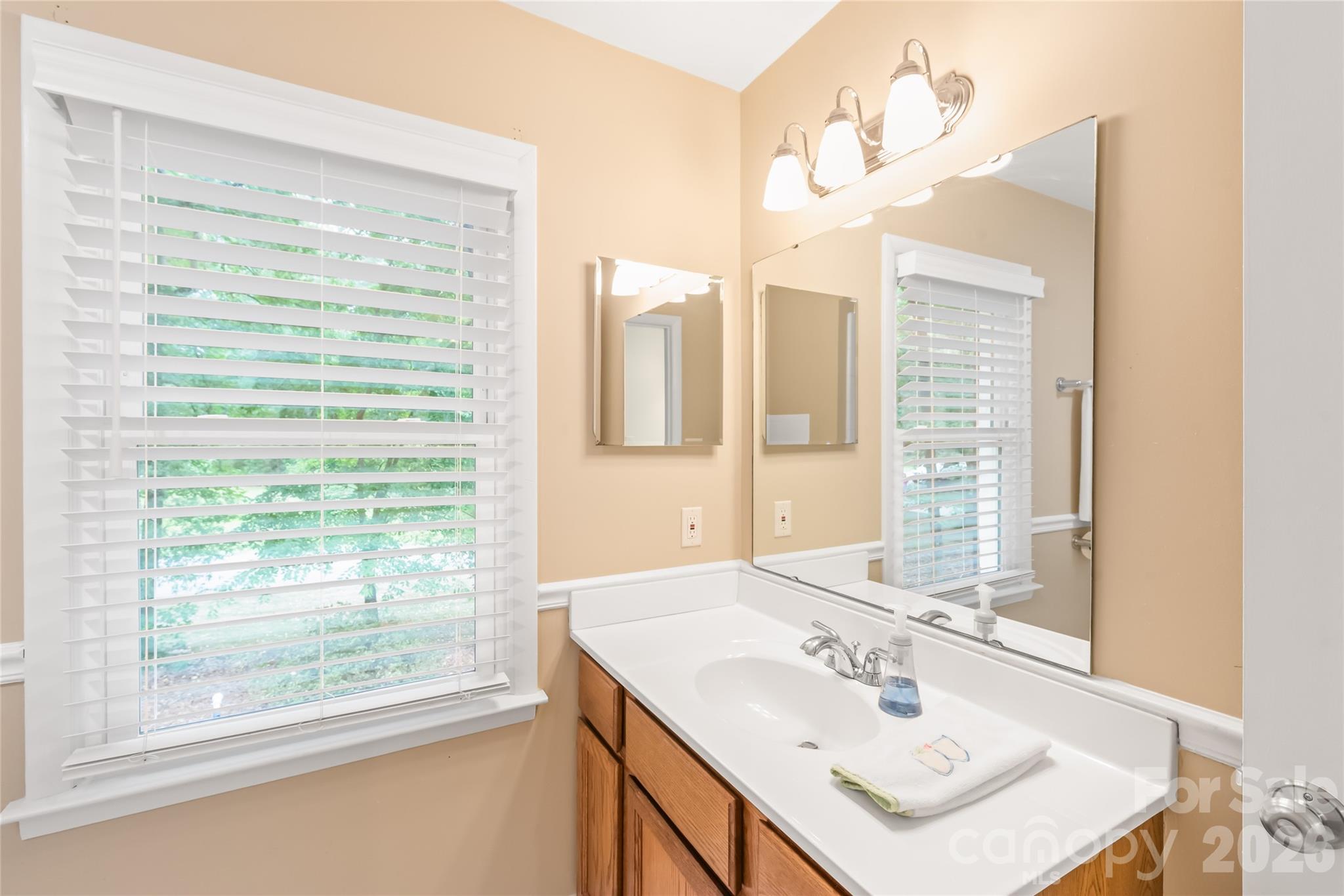 8711 Houston Ridge Road — Charlotte