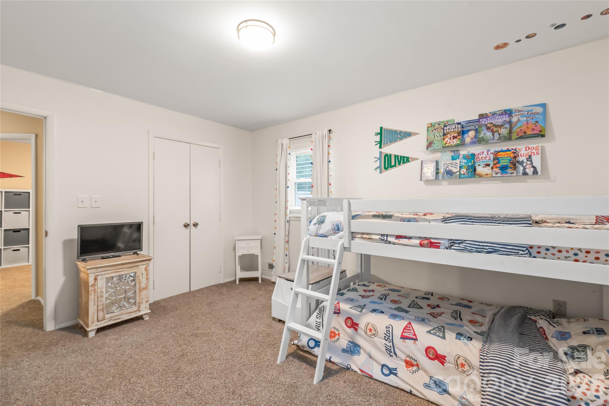 8711 Houston Ridge Road — Charlotte
