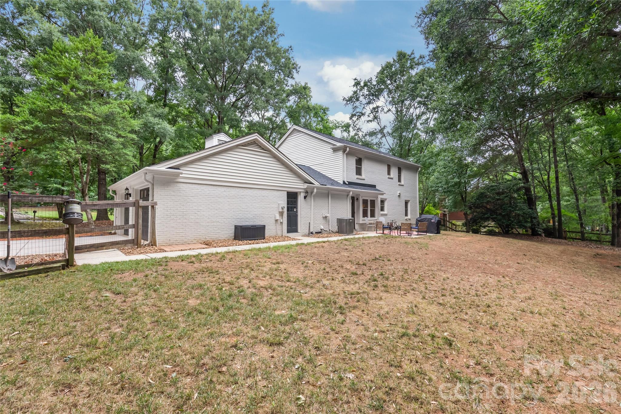 8711 Houston Ridge Road — Charlotte