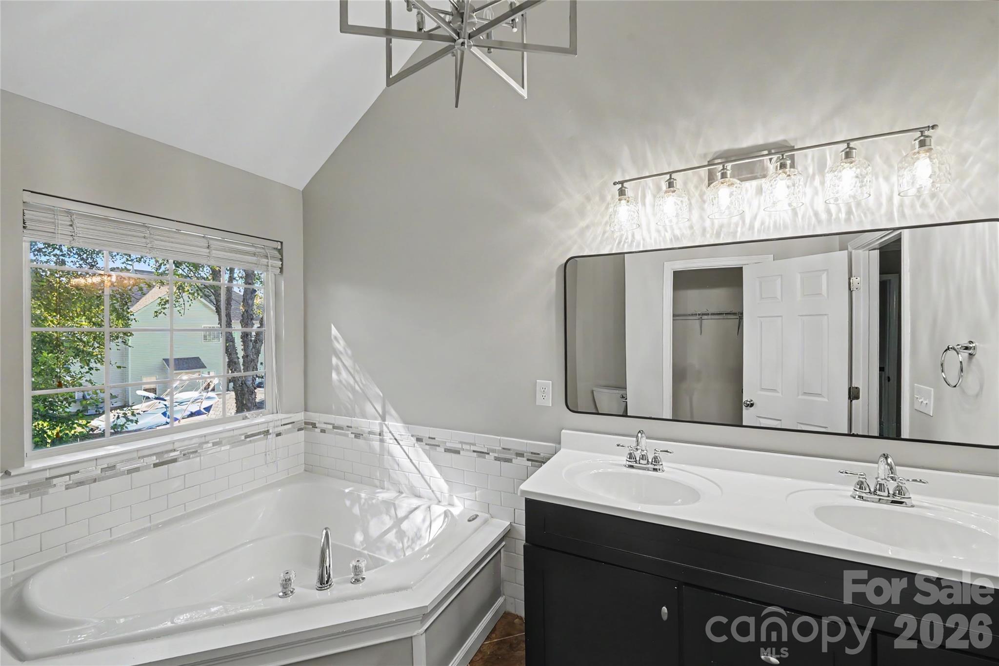 108 Madelia Place — Mooresville