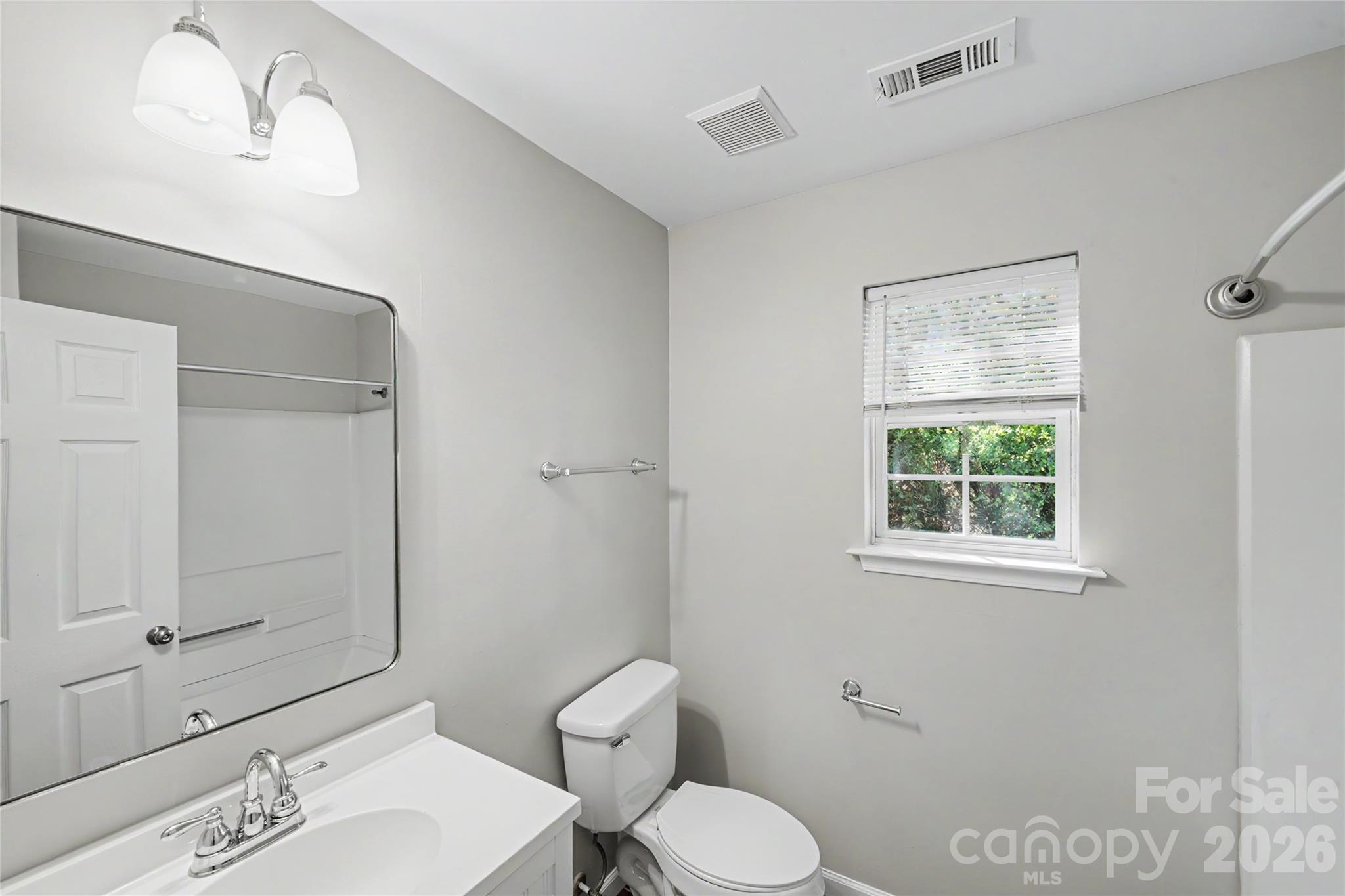 108 Madelia Place — Mooresville