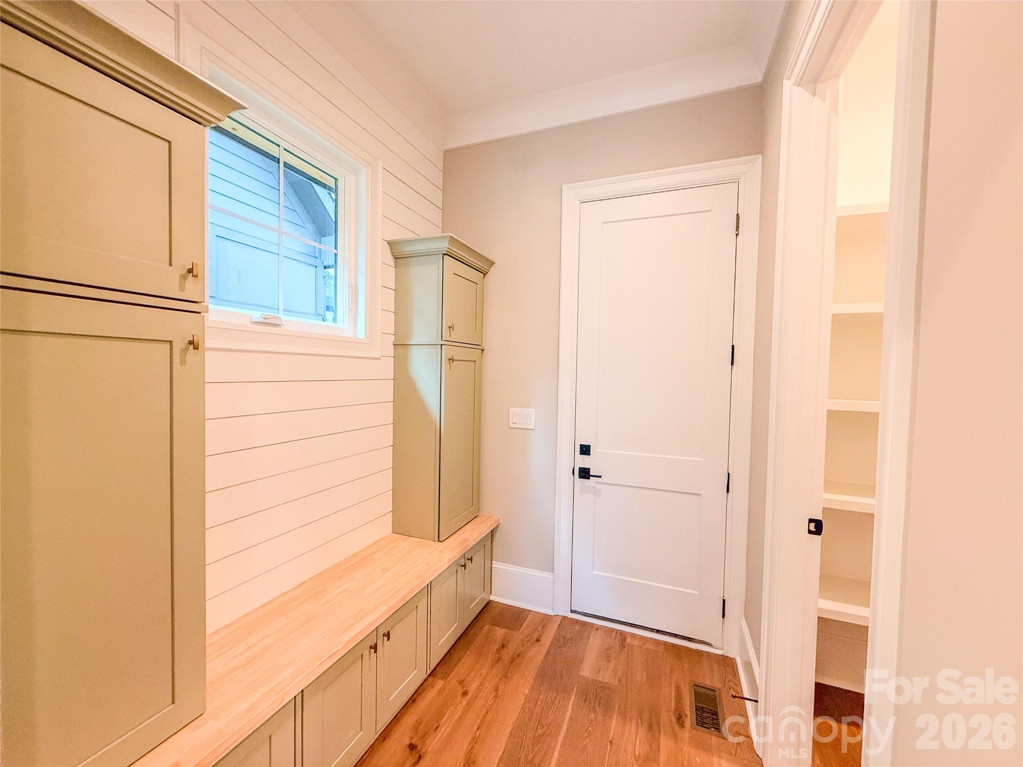 4828 Walker Road — Charlotte