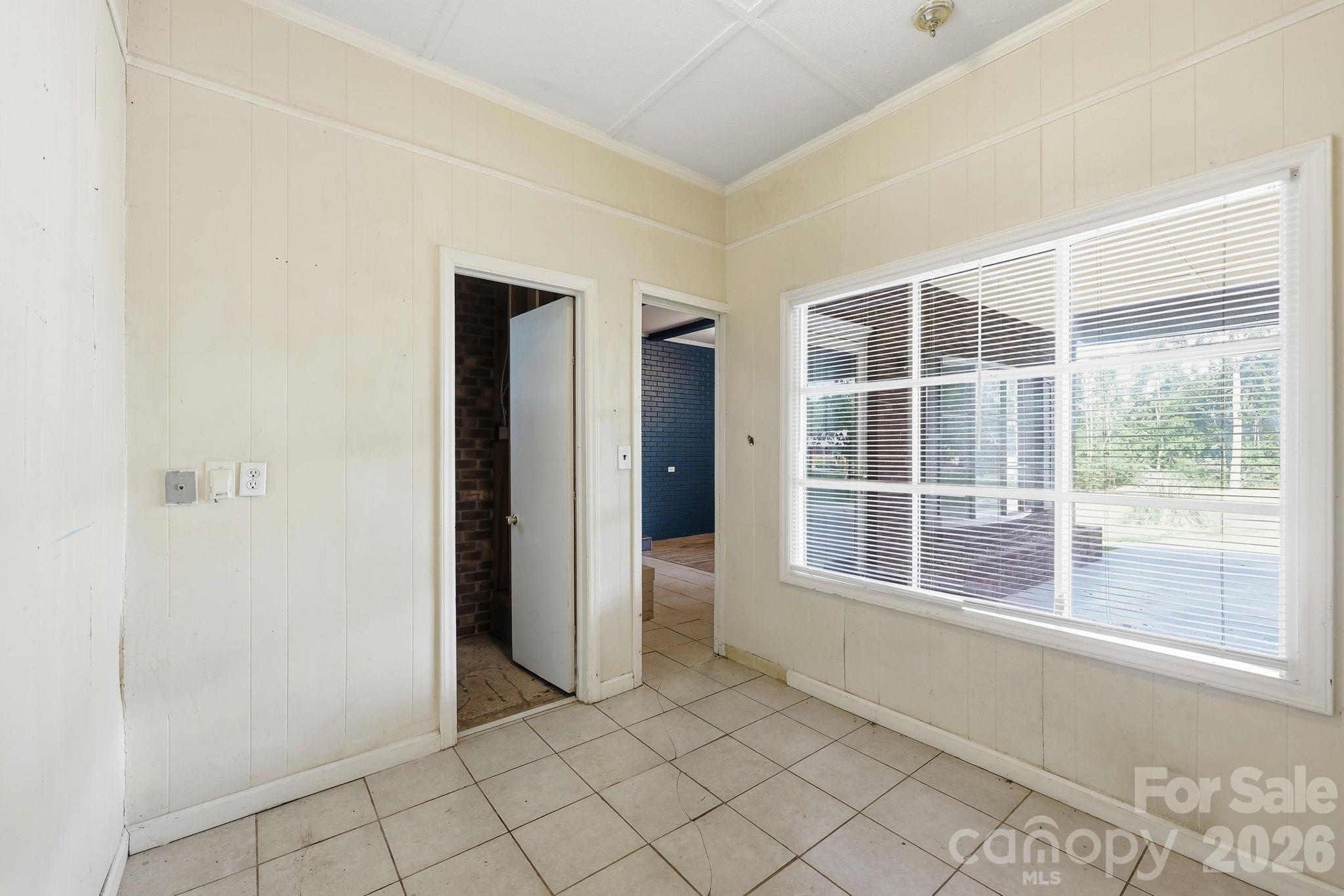 355 Swink Avenue — Salisbury