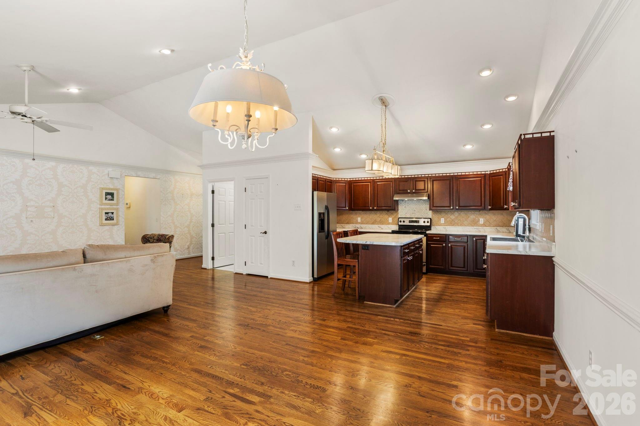 315 Charlestown Drive — Hendersonville