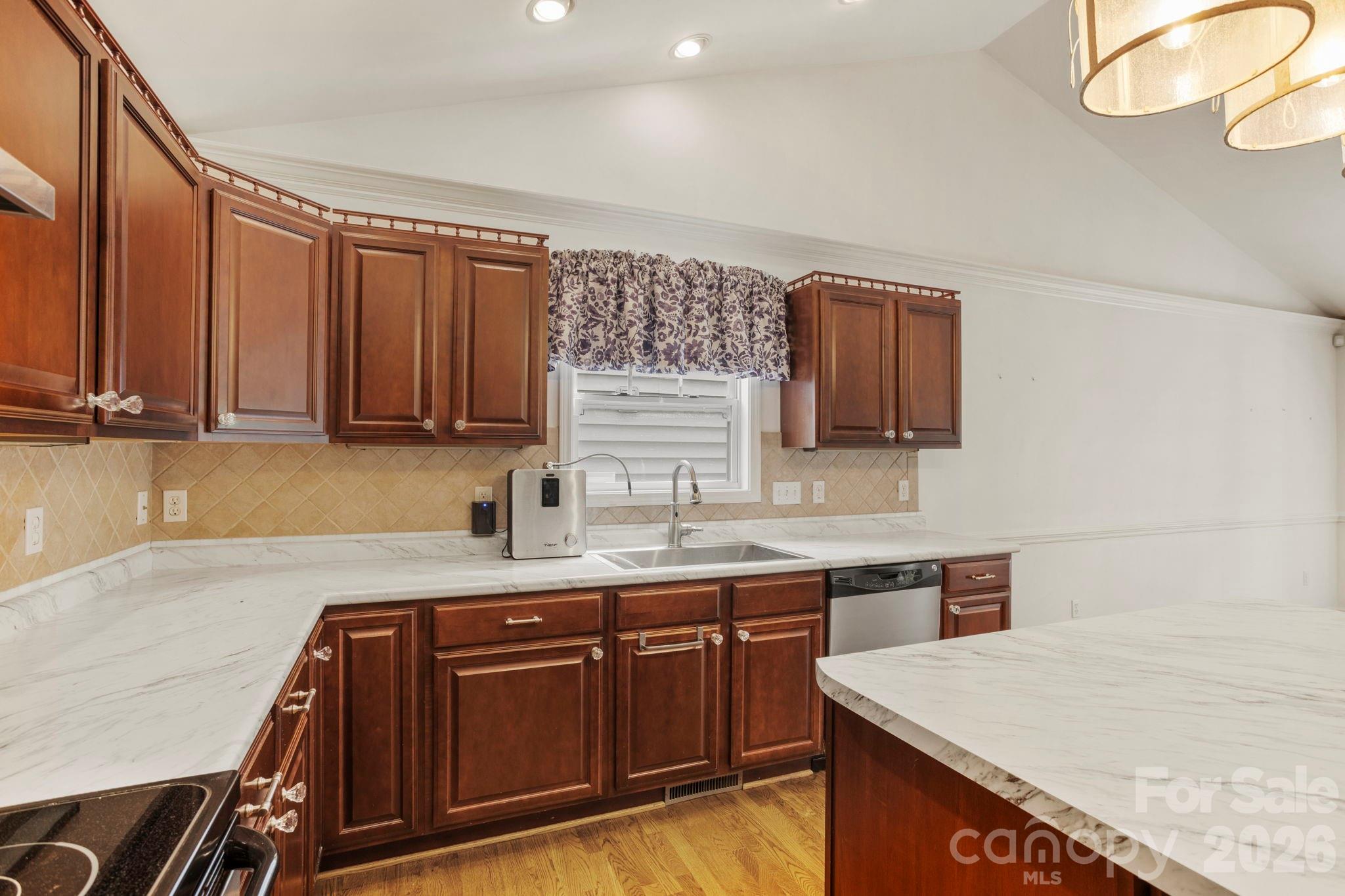 315 Charlestown Drive — Hendersonville