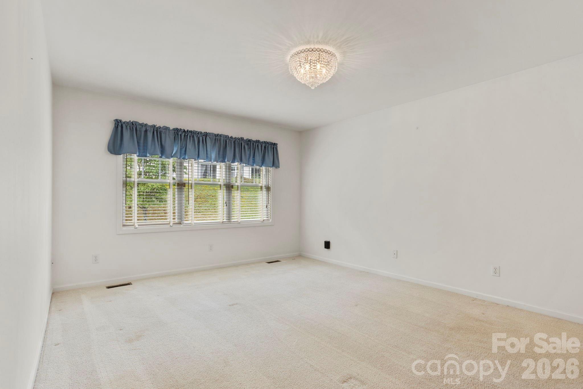 315 Charlestown Drive — Hendersonville