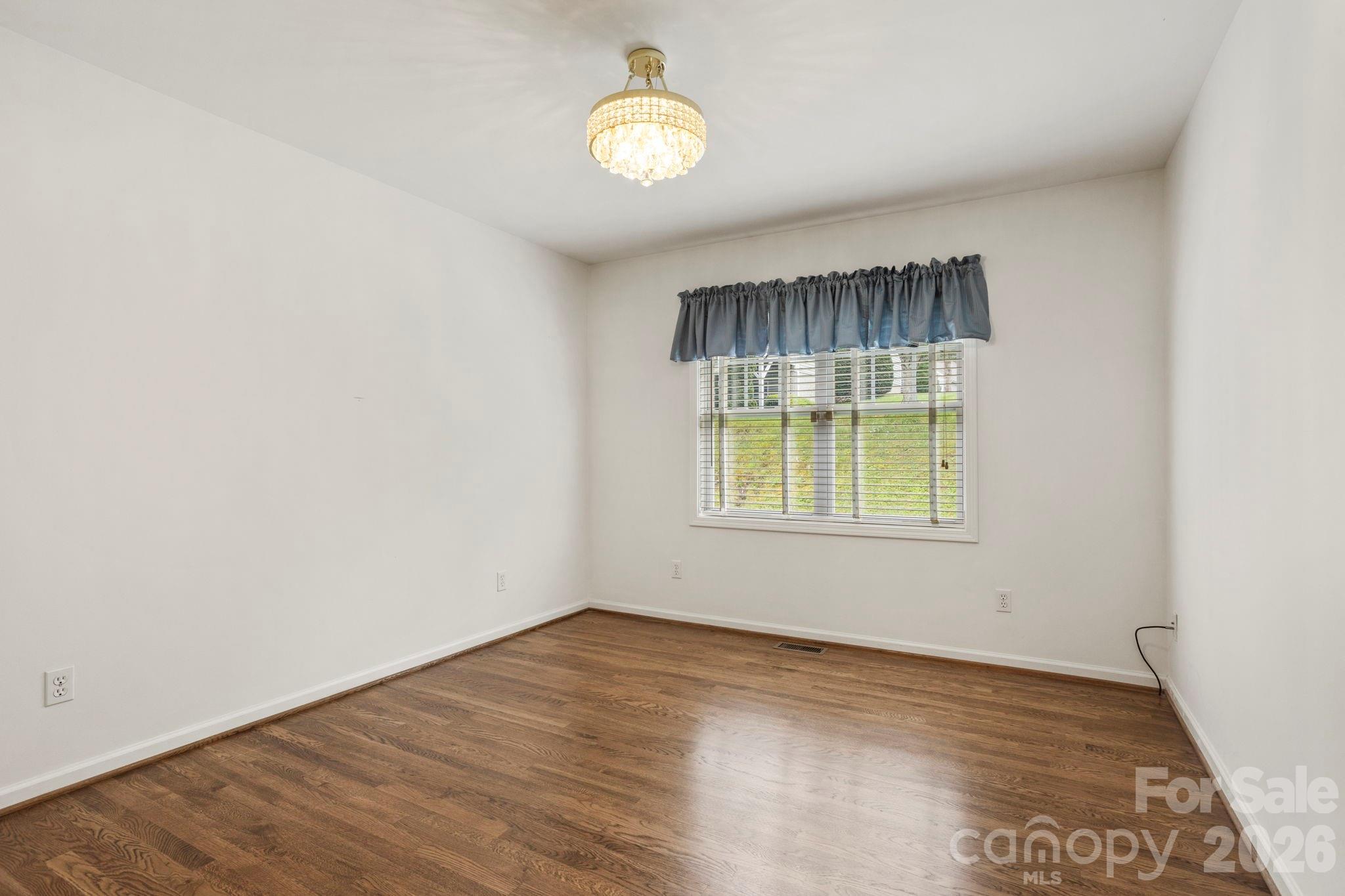 315 Charlestown Drive — Hendersonville