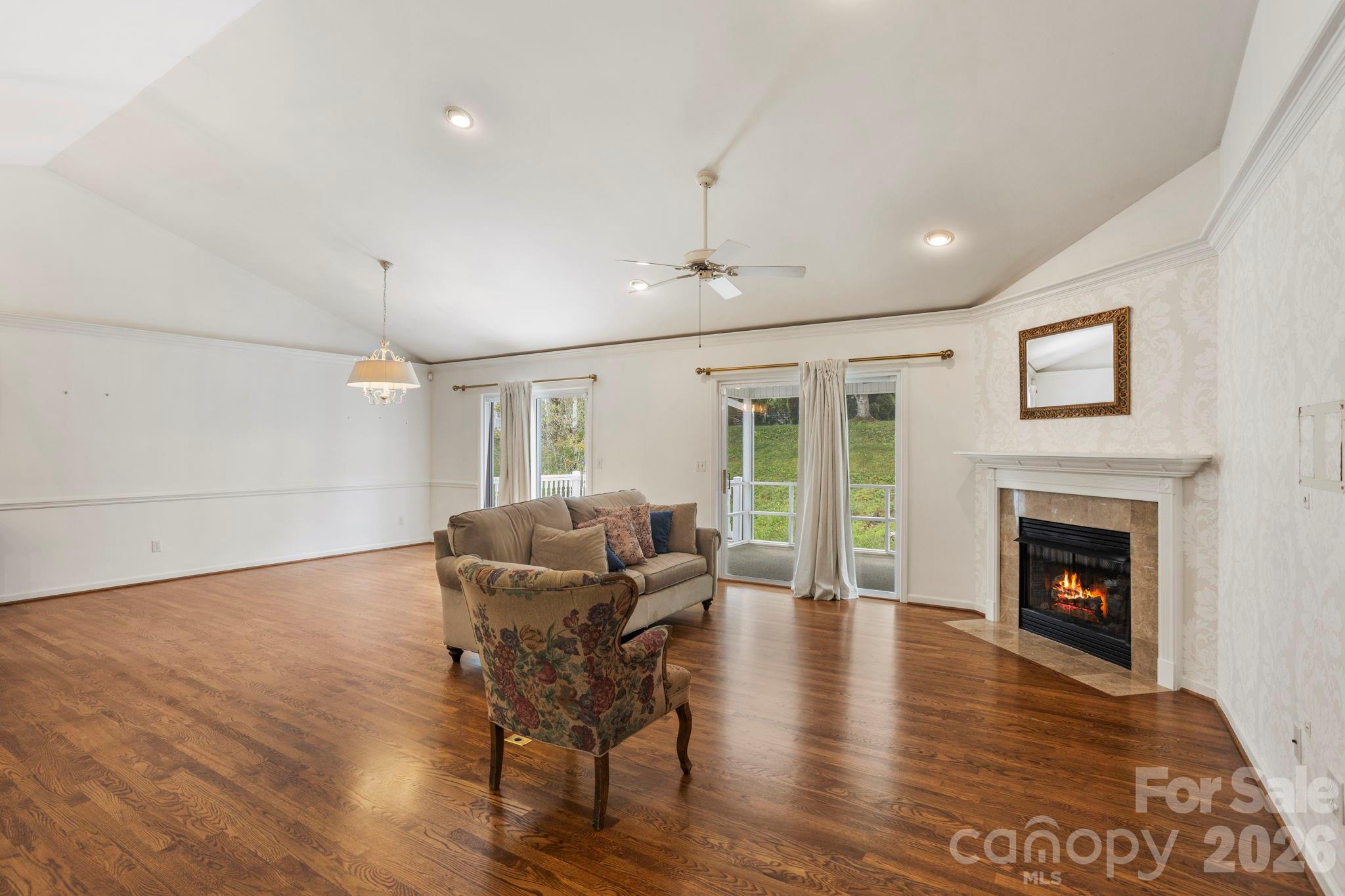 315 Charlestown Drive — Hendersonville