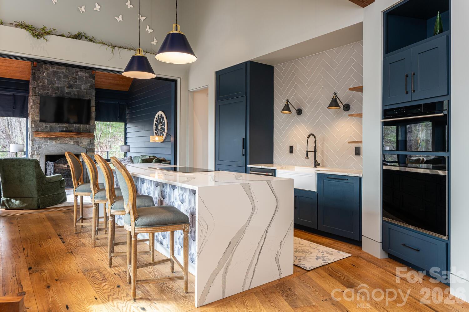 208 Glenroy Court — Flat Rock