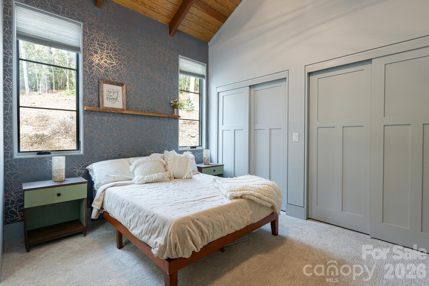 208 Glenroy Court — Flat Rock