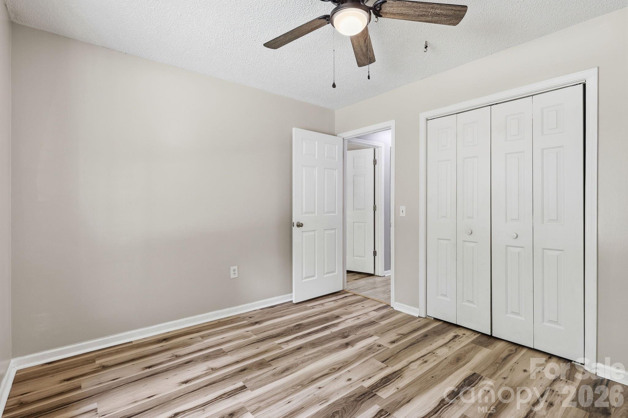 340 Oakwood Lane — Columbus